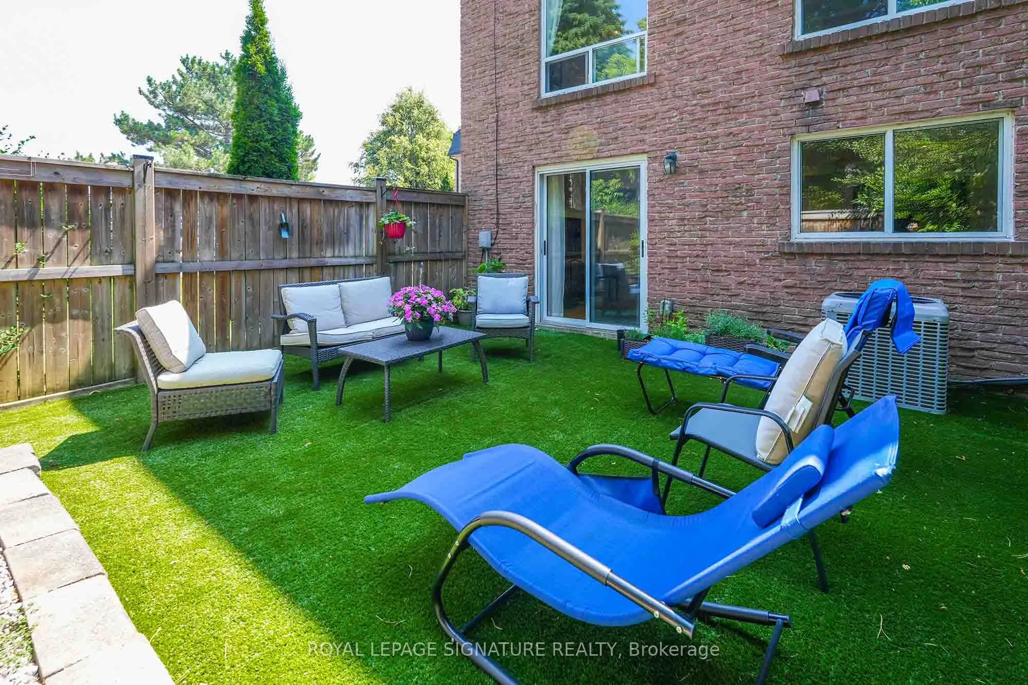 14 Poplar Crescent, #14