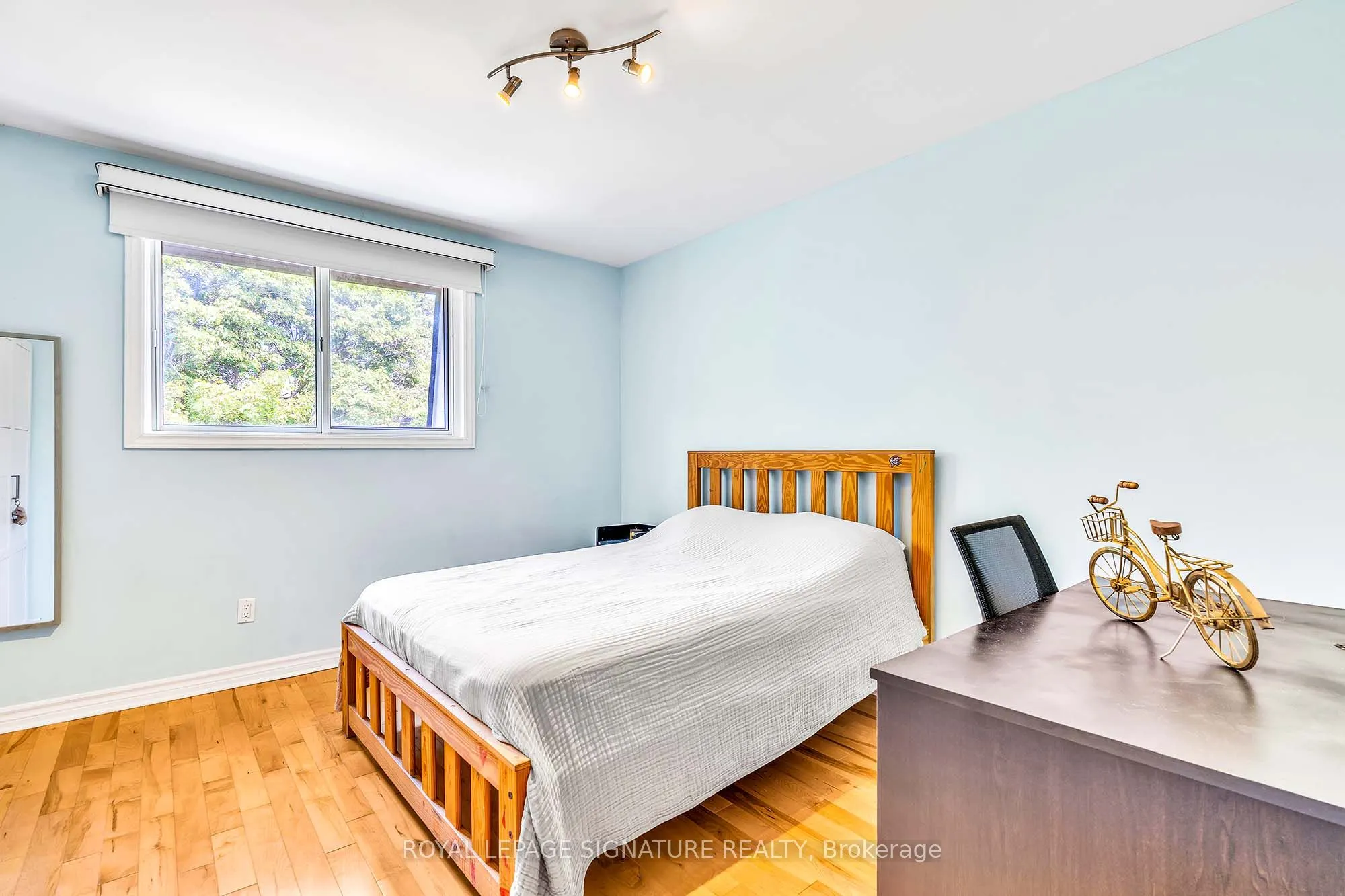 14 Poplar Crescent, #14