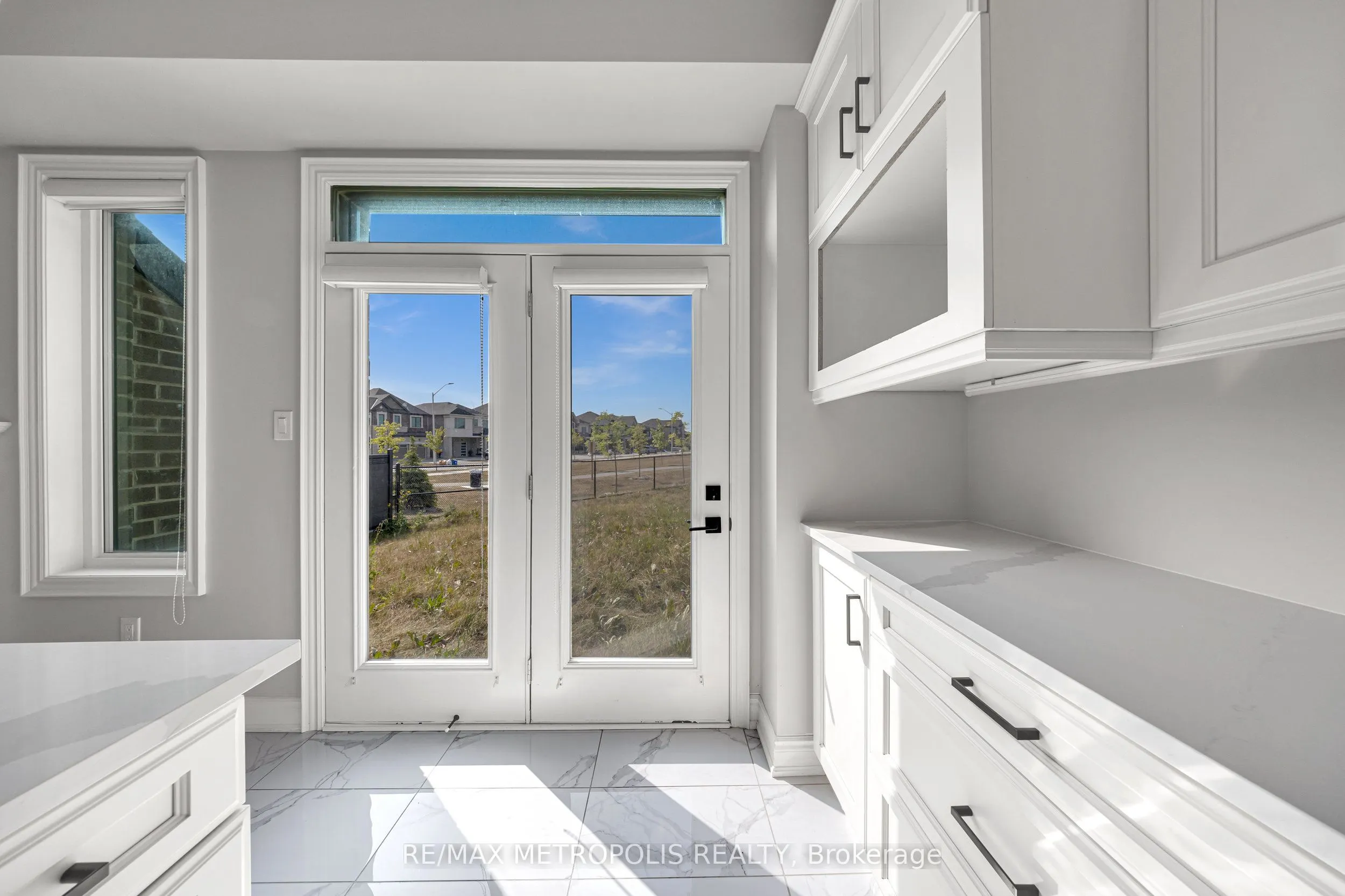5 Erin Ridge Court