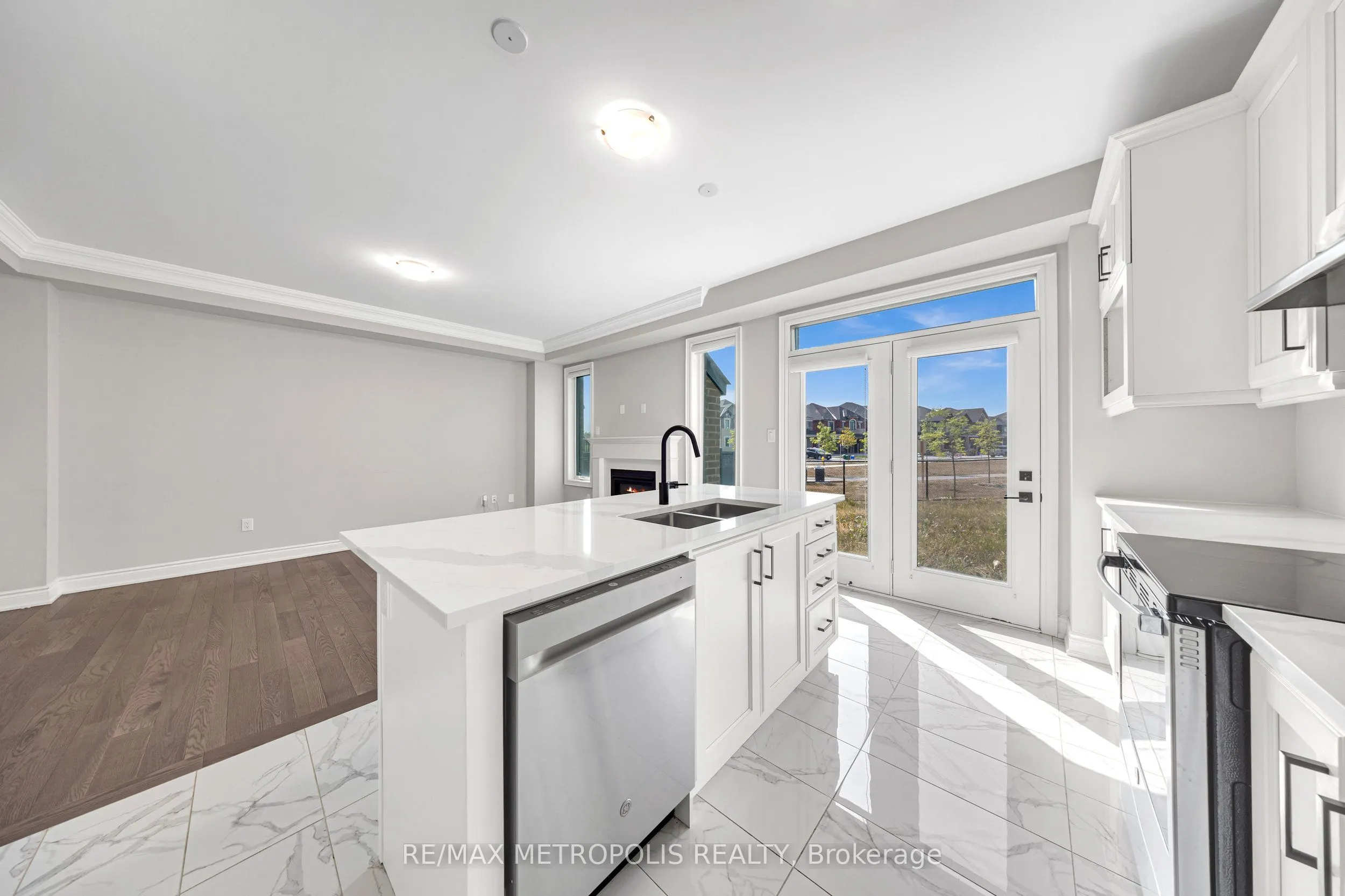 5 Erin Ridge Court