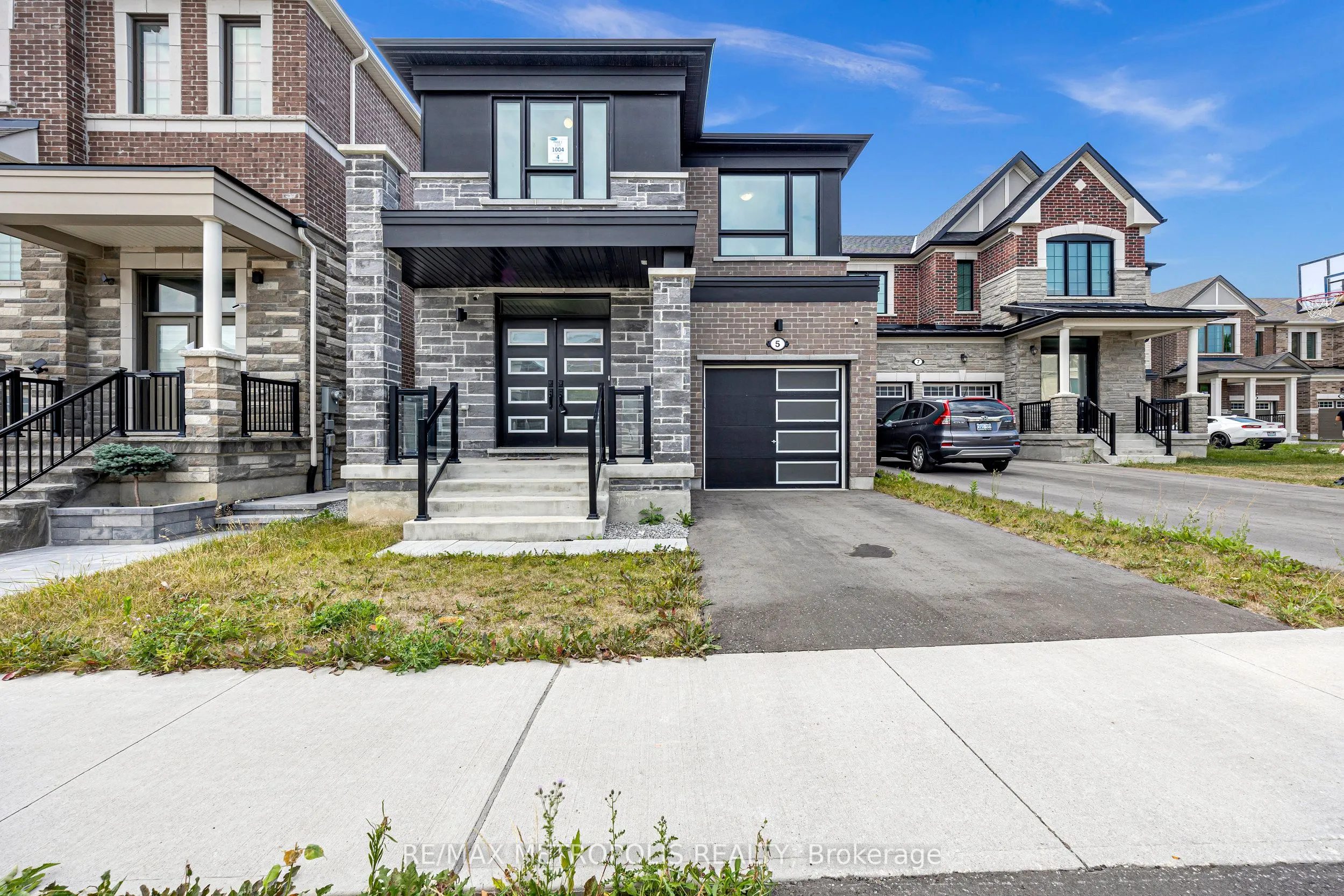 5 Erin Ridge Court