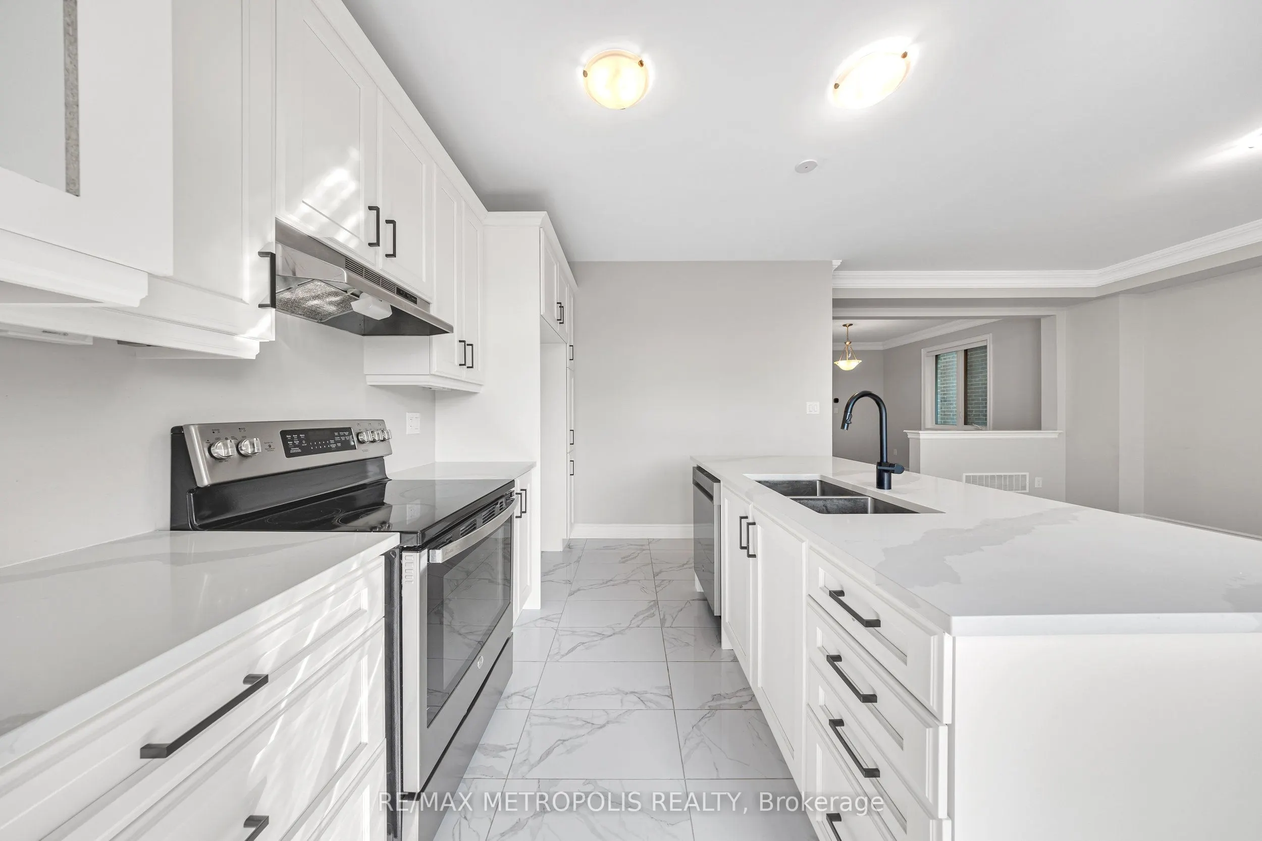 5 Erin Ridge Court