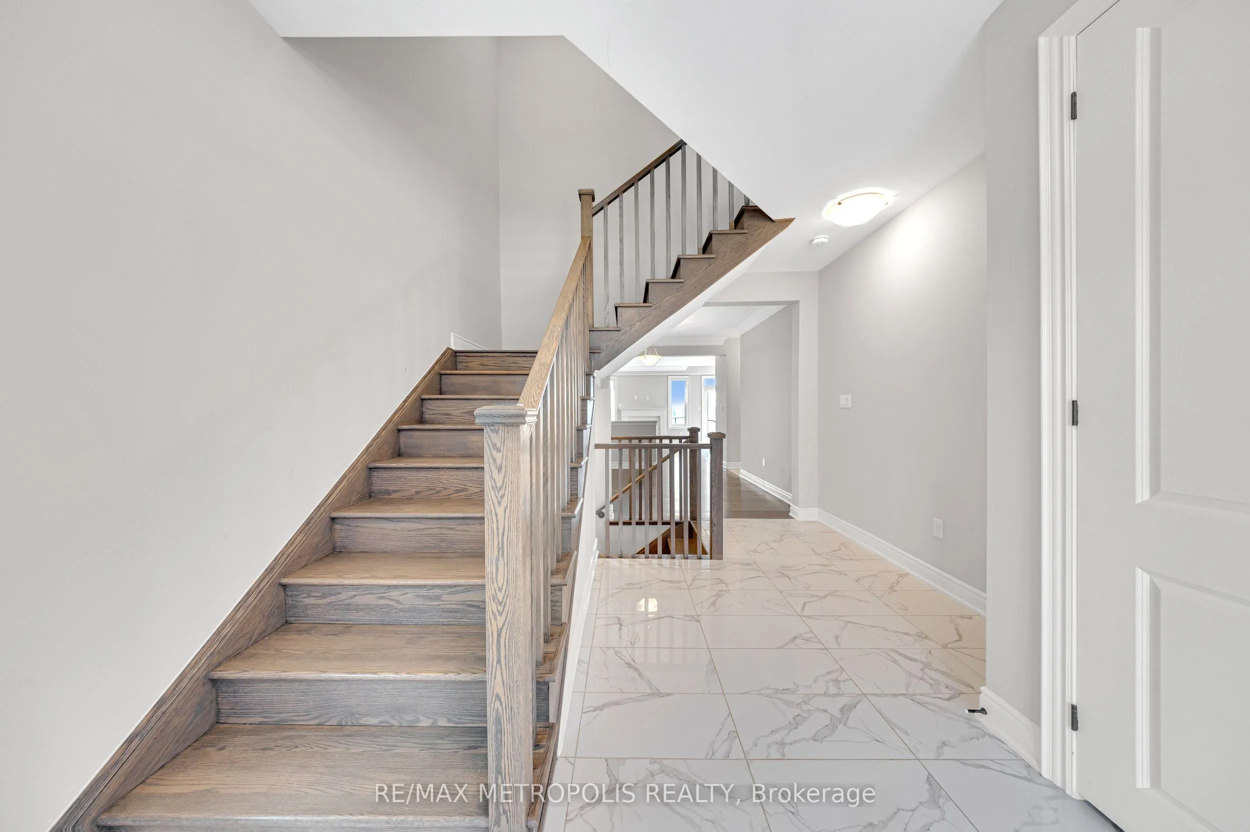 5 Erin Ridge Court