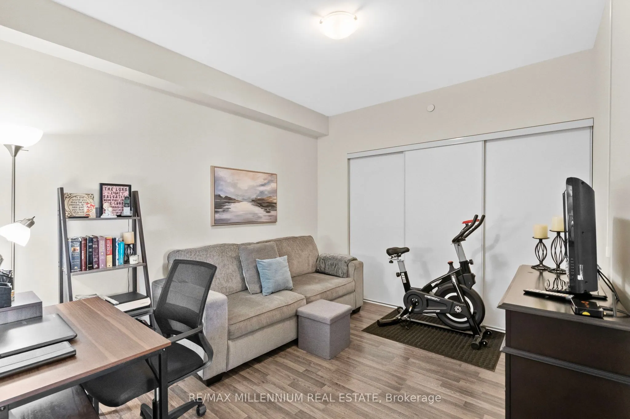 9075 Jane Street, #309