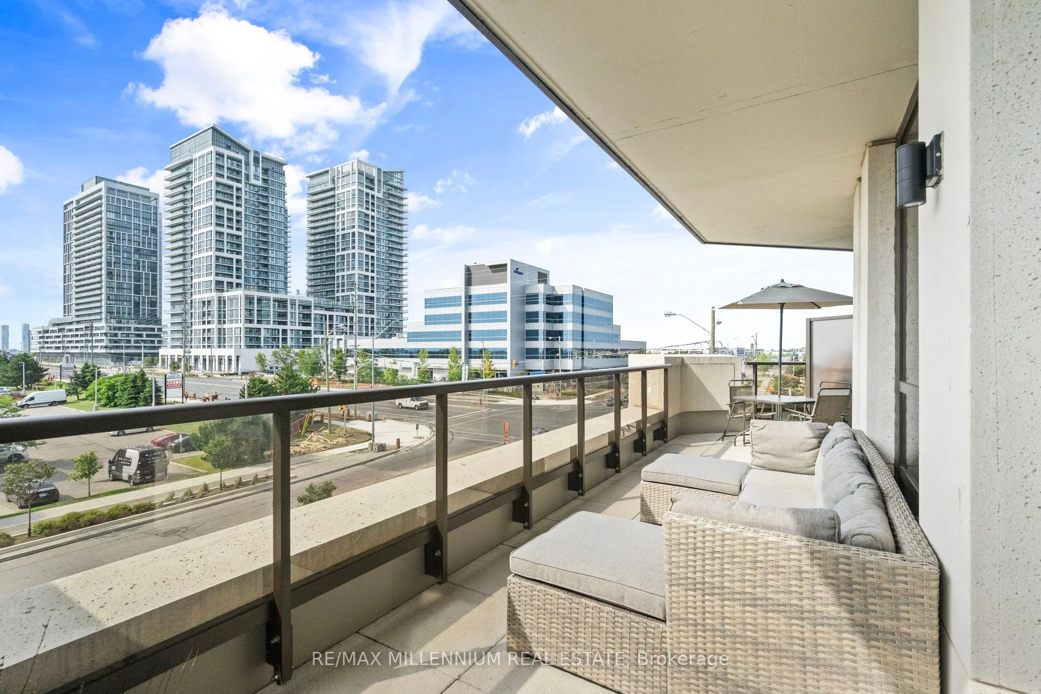 9075 Jane Street, #309