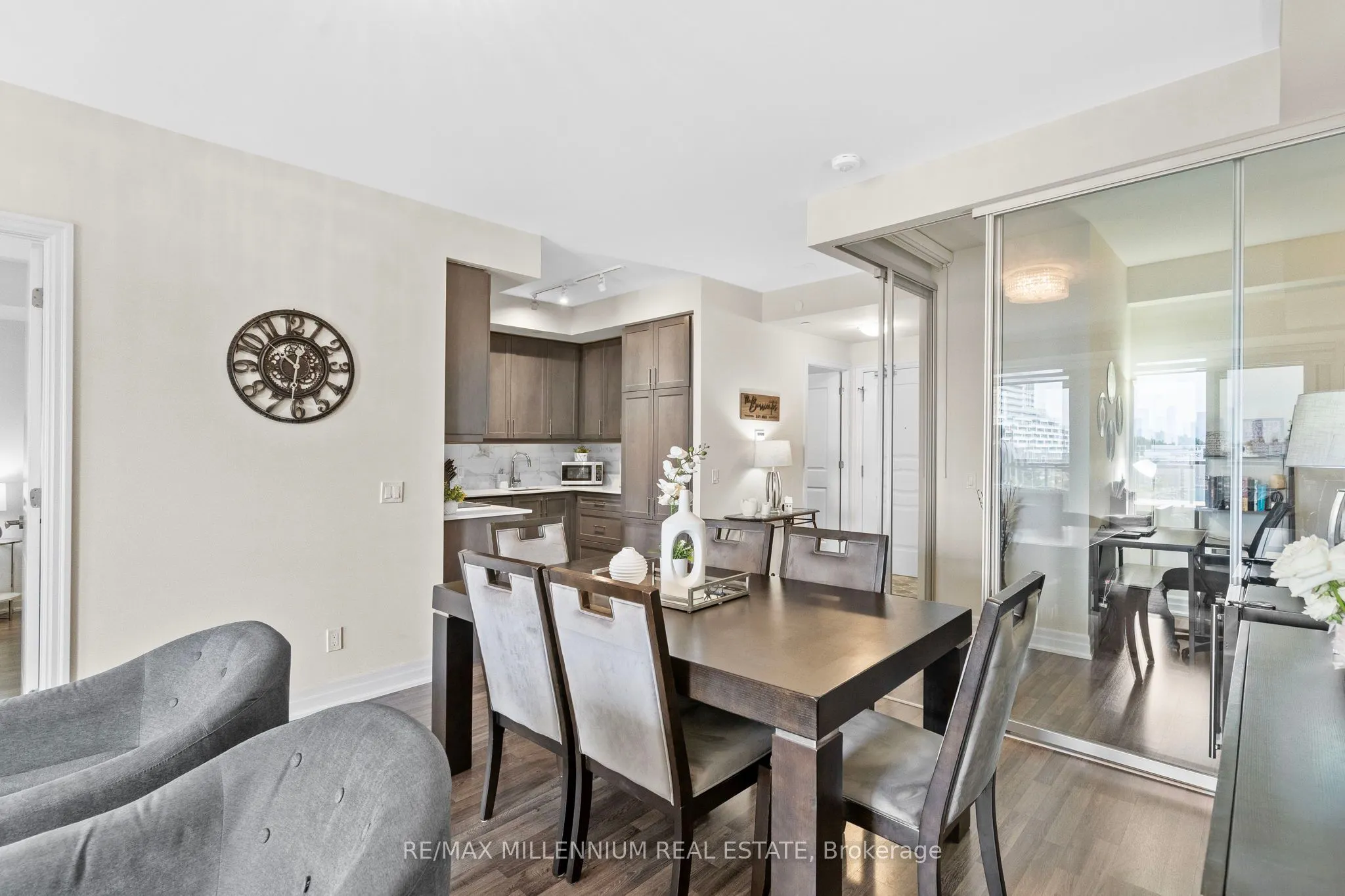 9075 Jane Street, #309