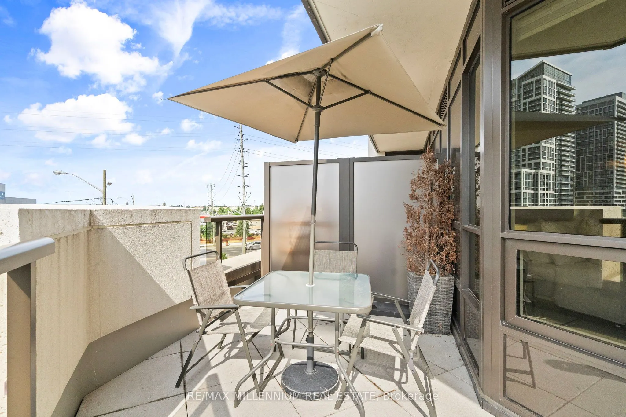 9075 Jane Street, #309