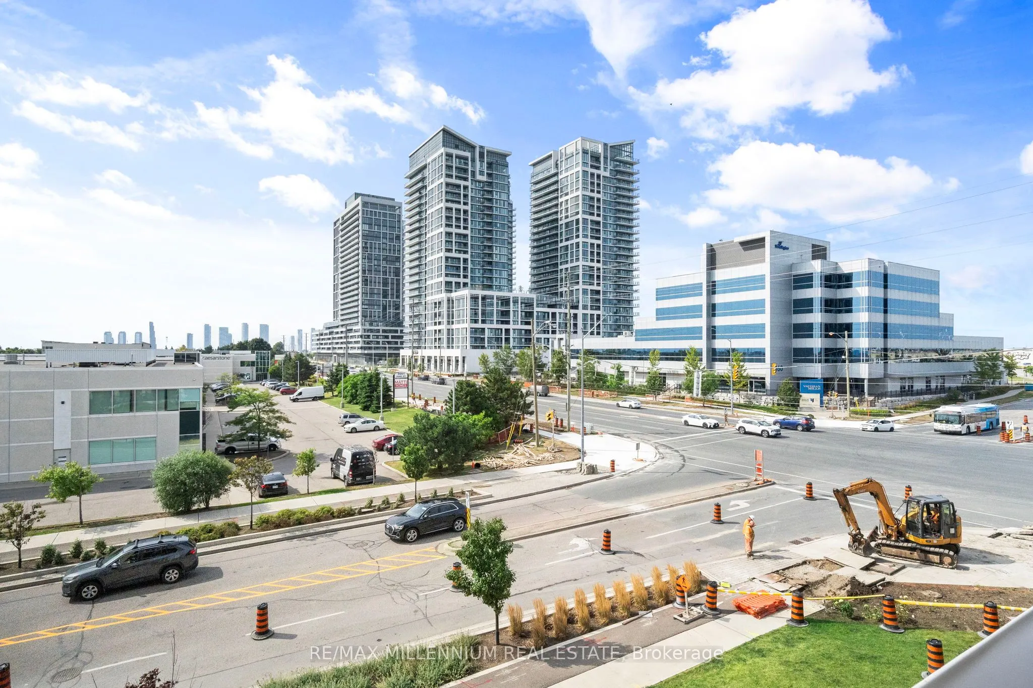 9075 Jane Street, #309