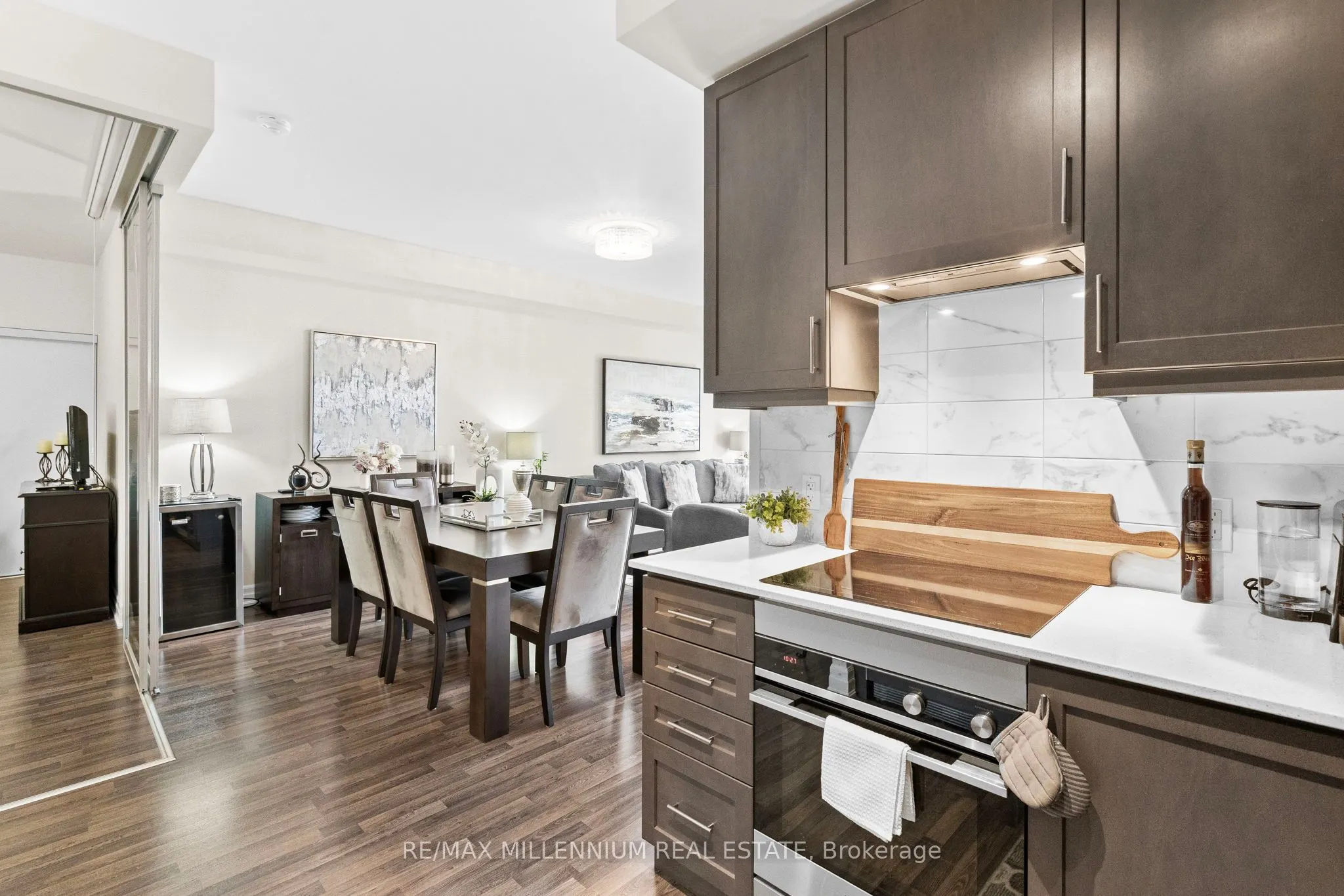 9075 Jane Street, #309