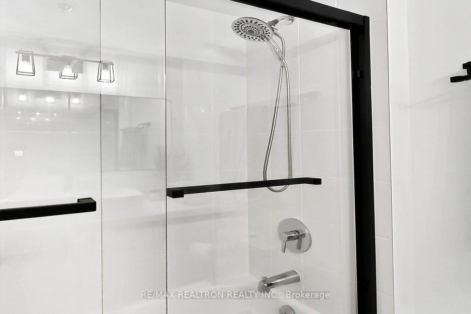 11611 YONGE Street, #525