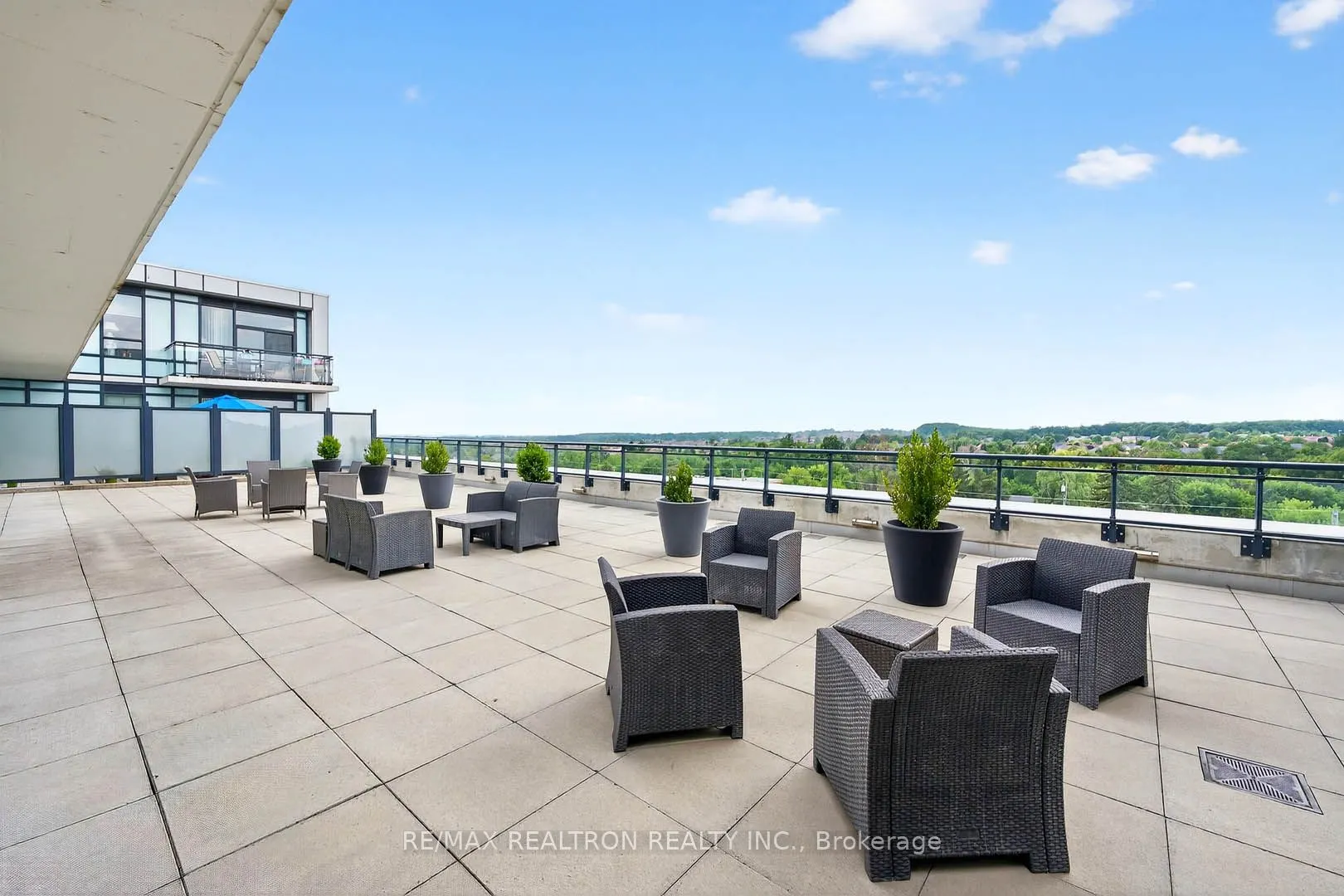 11611 YONGE Street, #525