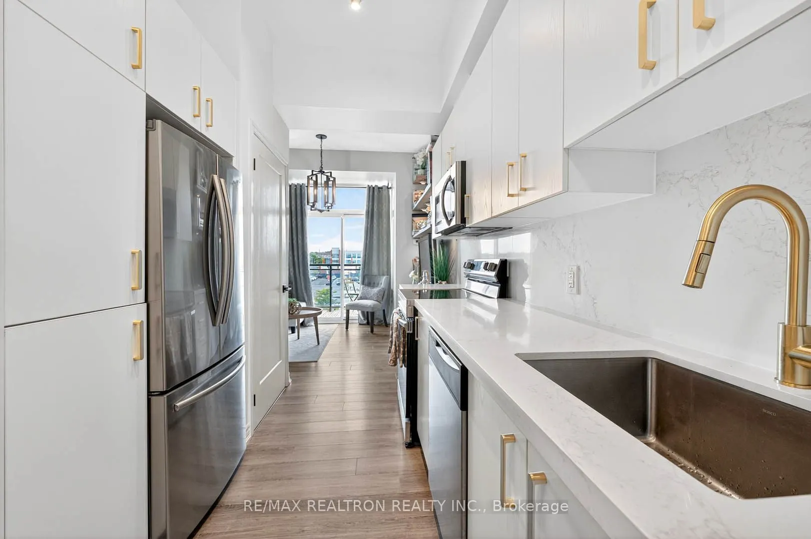 11611 YONGE Street, #525