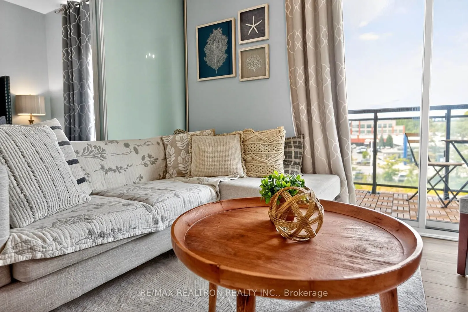 11611 YONGE Street, #525