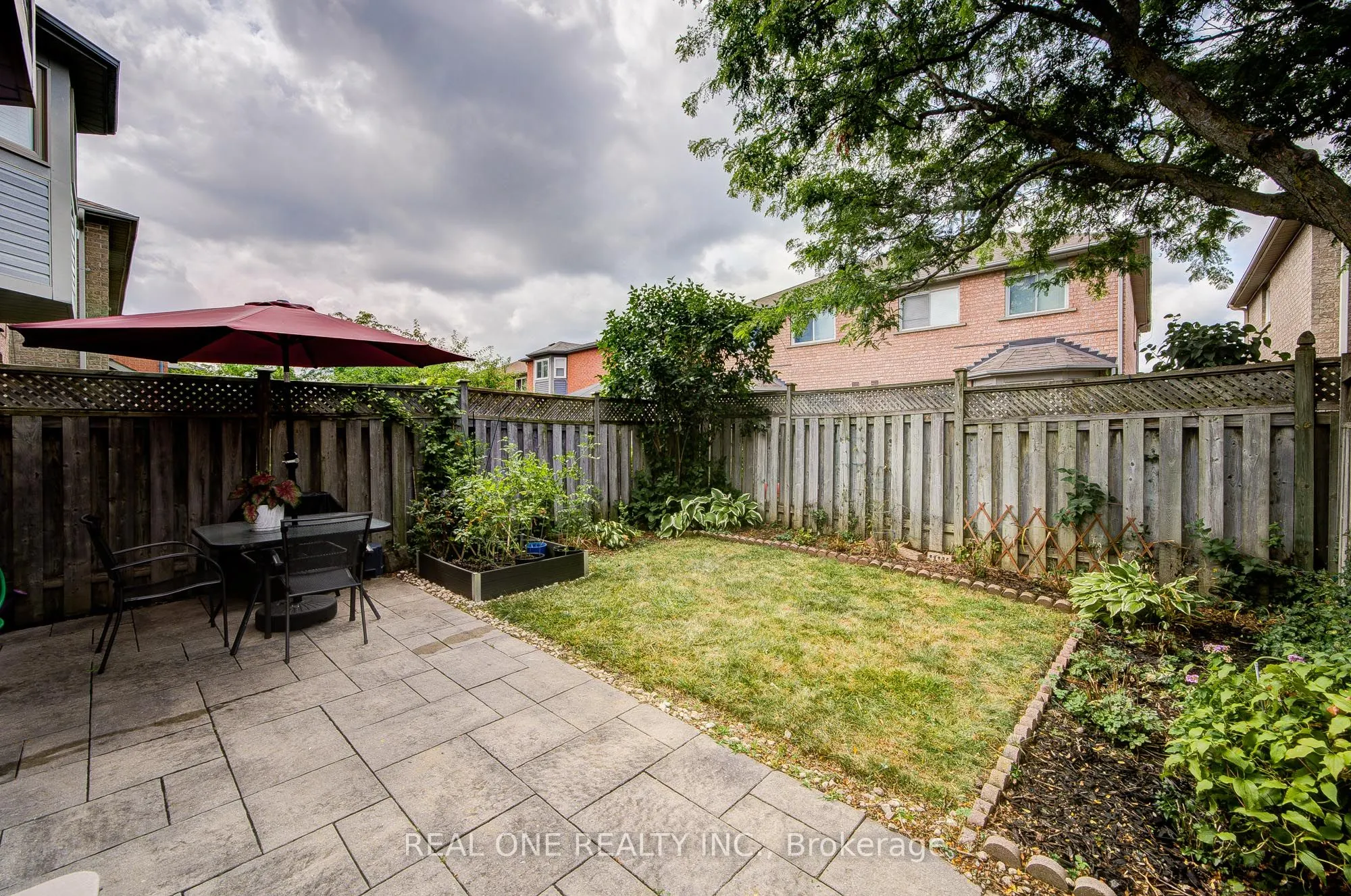 582 Willowick Drive
