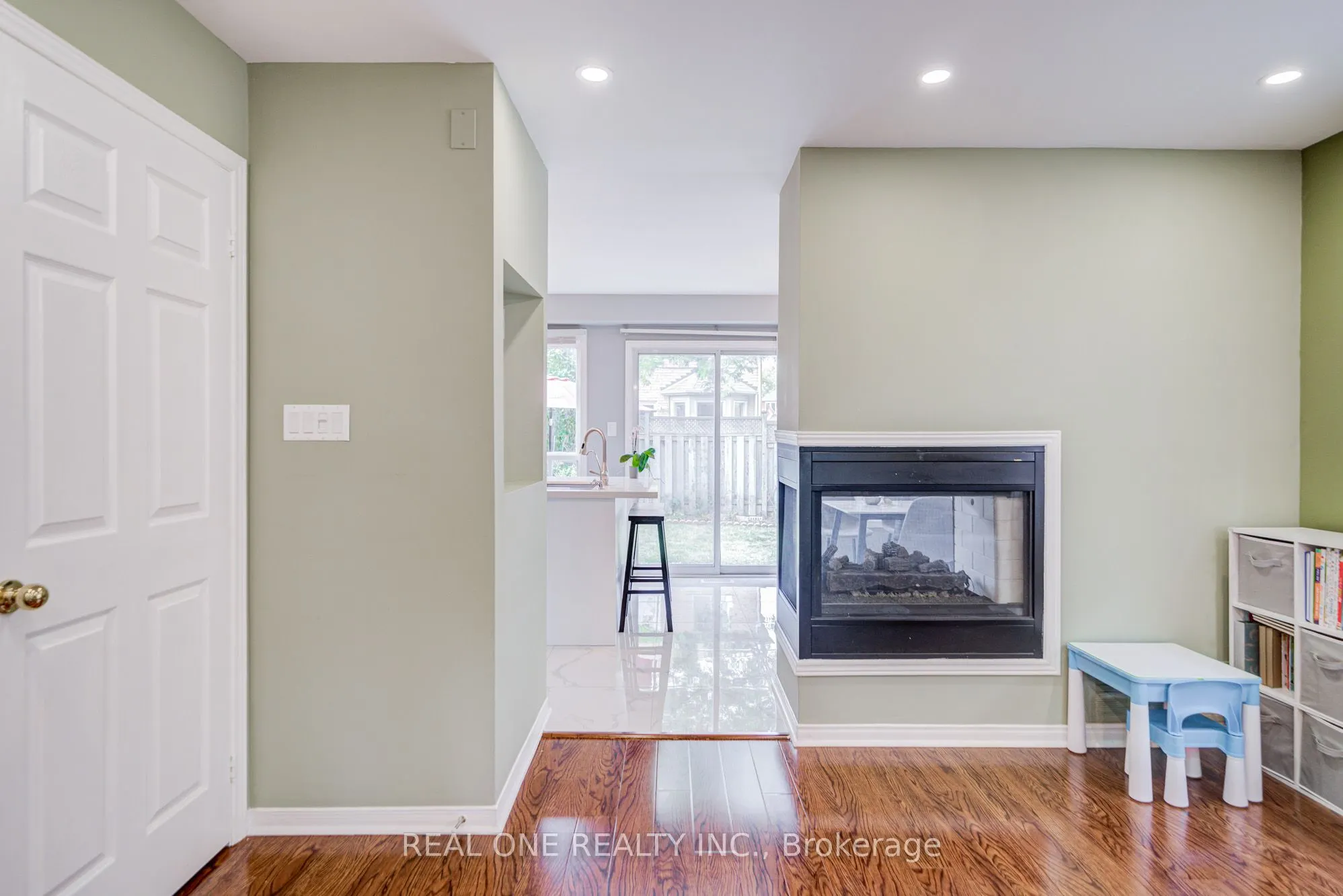 582 Willowick Drive