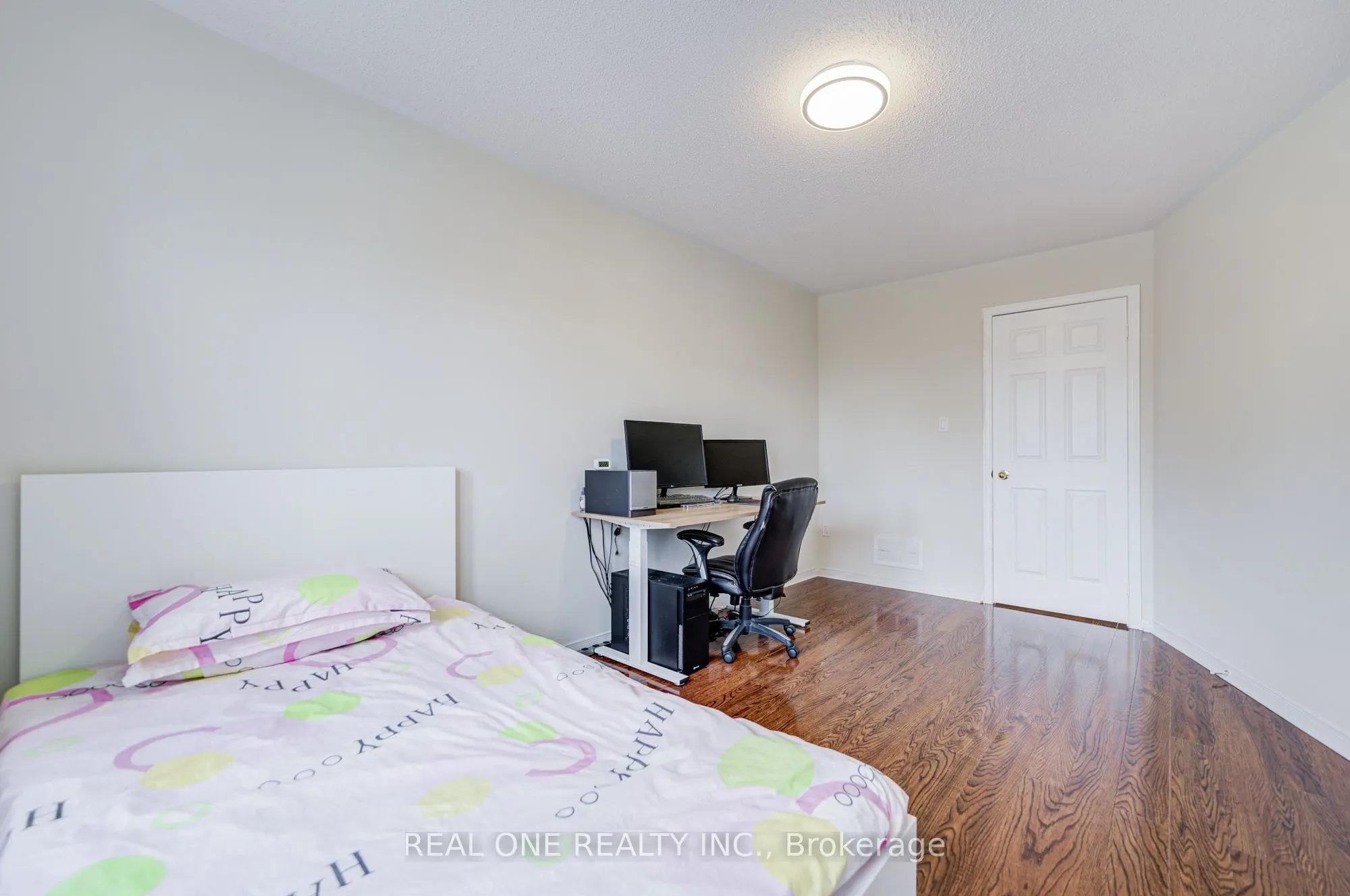 582 Willowick Drive