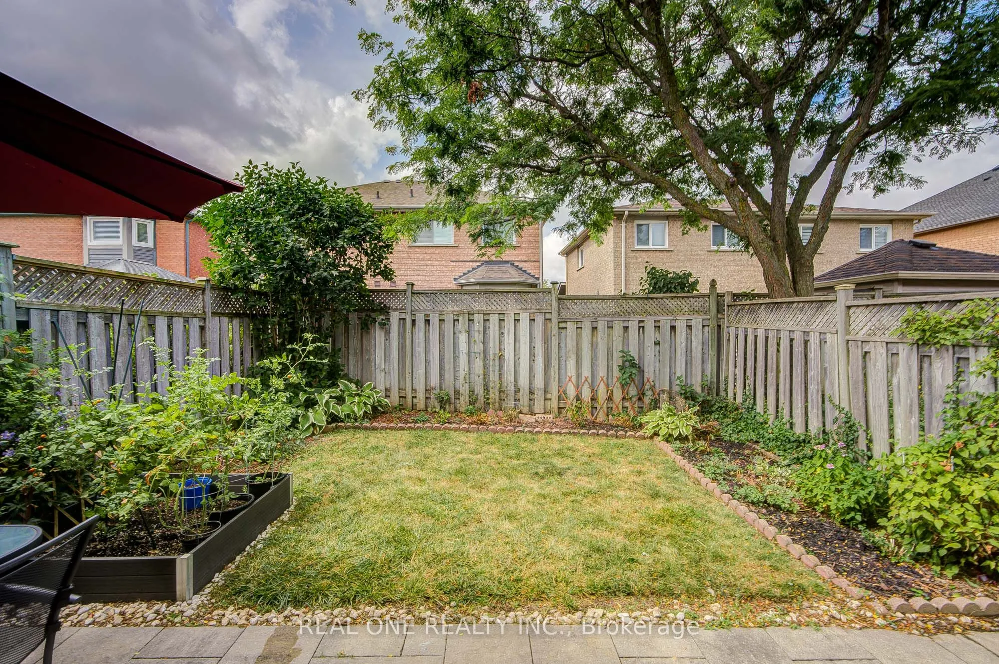 582 Willowick Drive