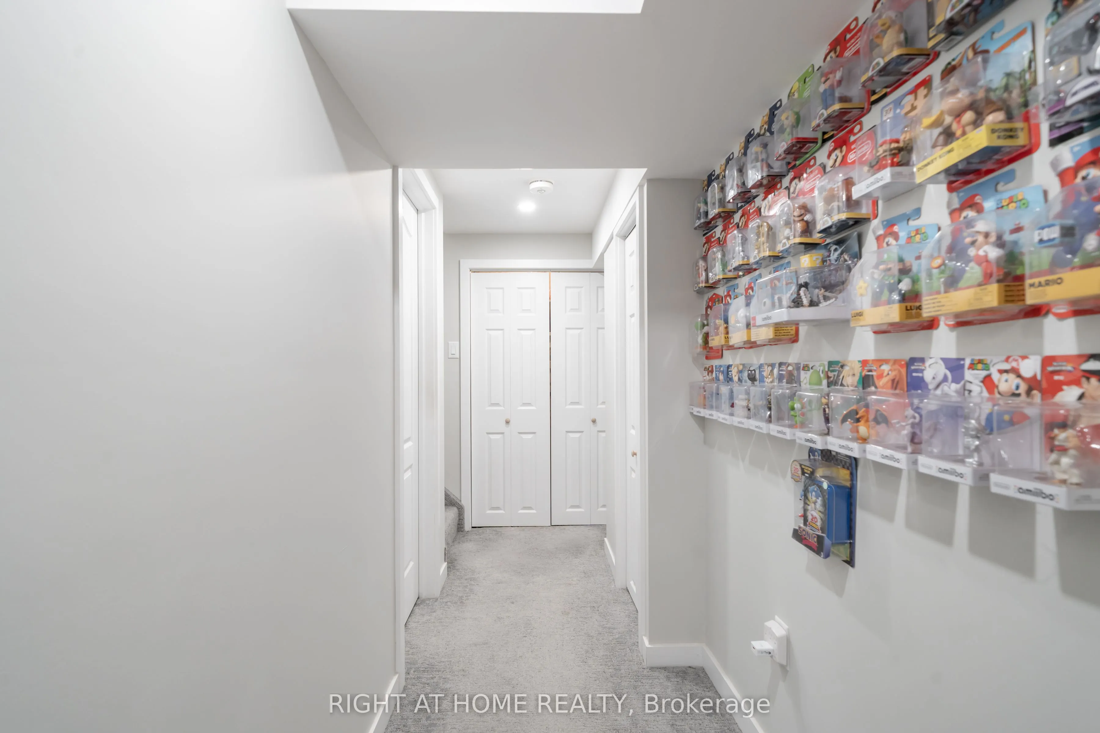 359 Riddell Court, #5