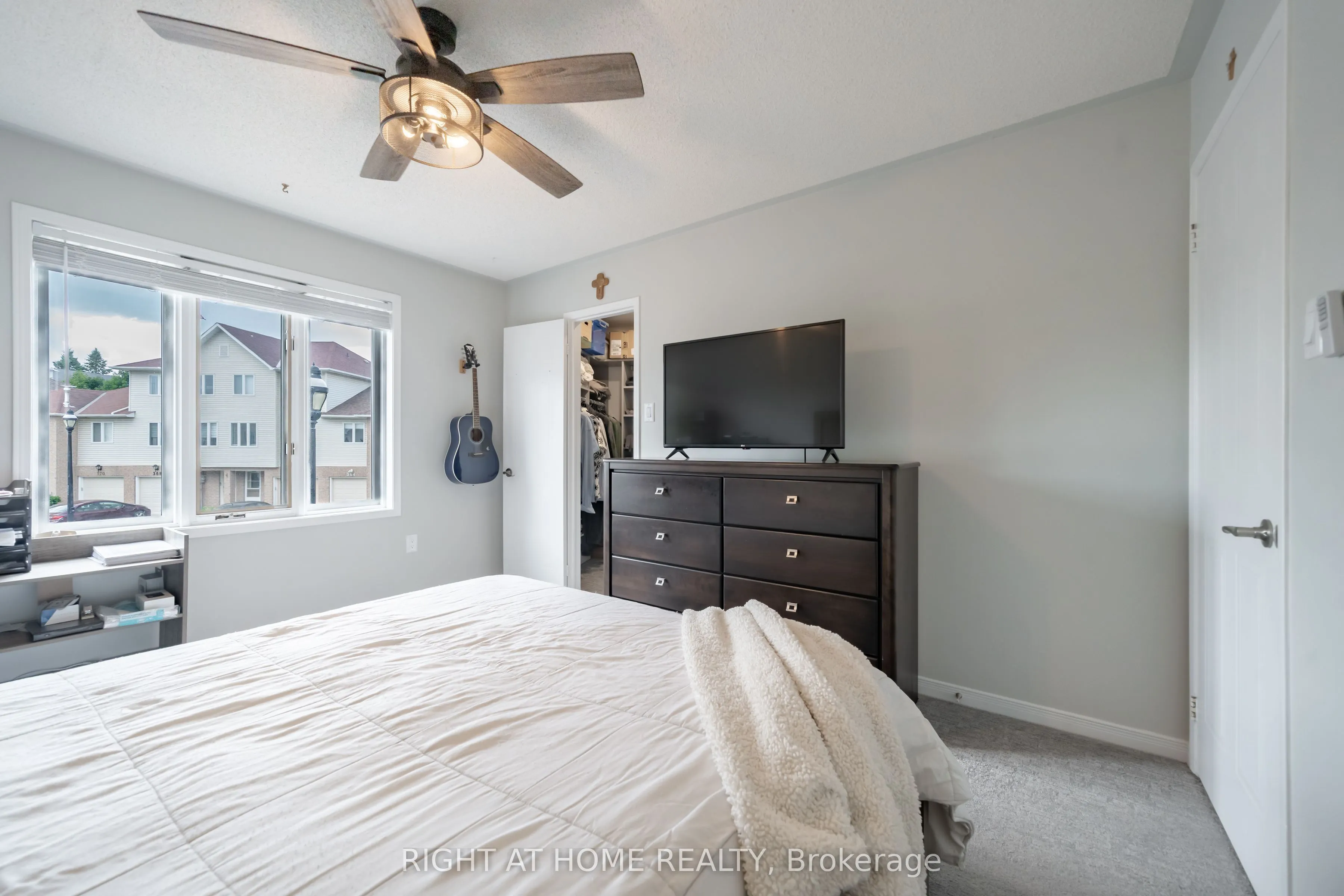 359 Riddell Court, #5