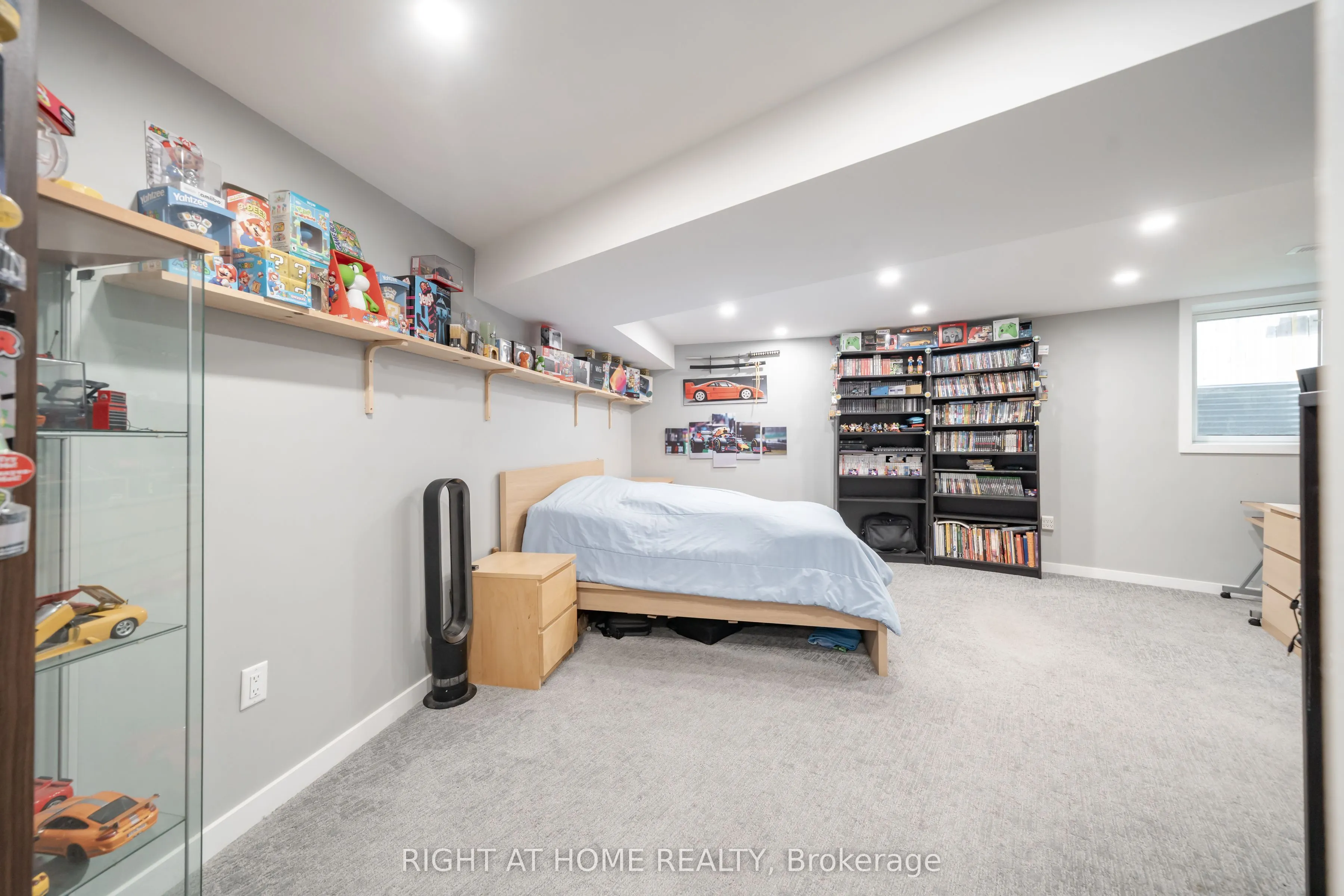 359 Riddell Court, #5