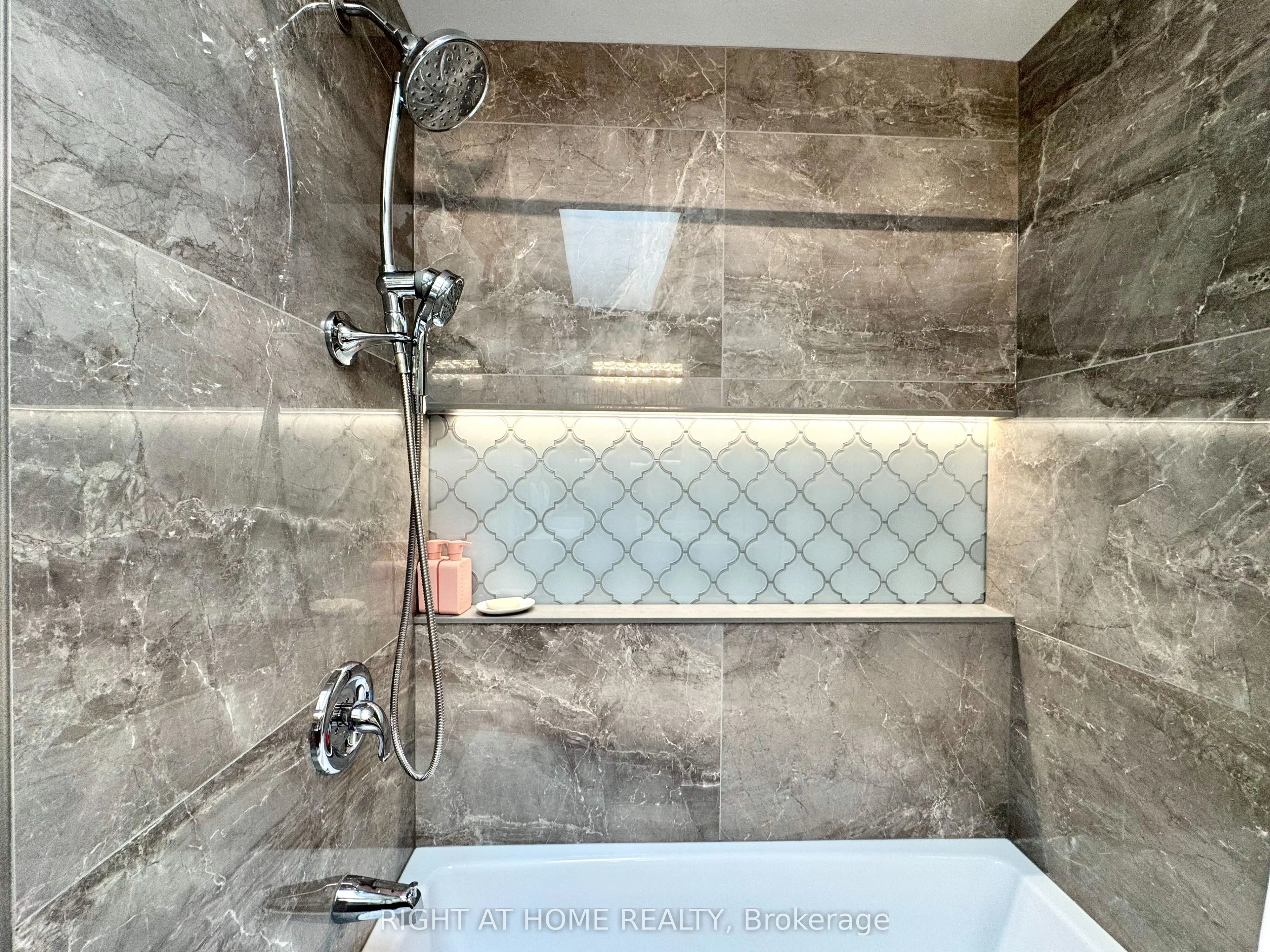 359 Riddell Court, #5
