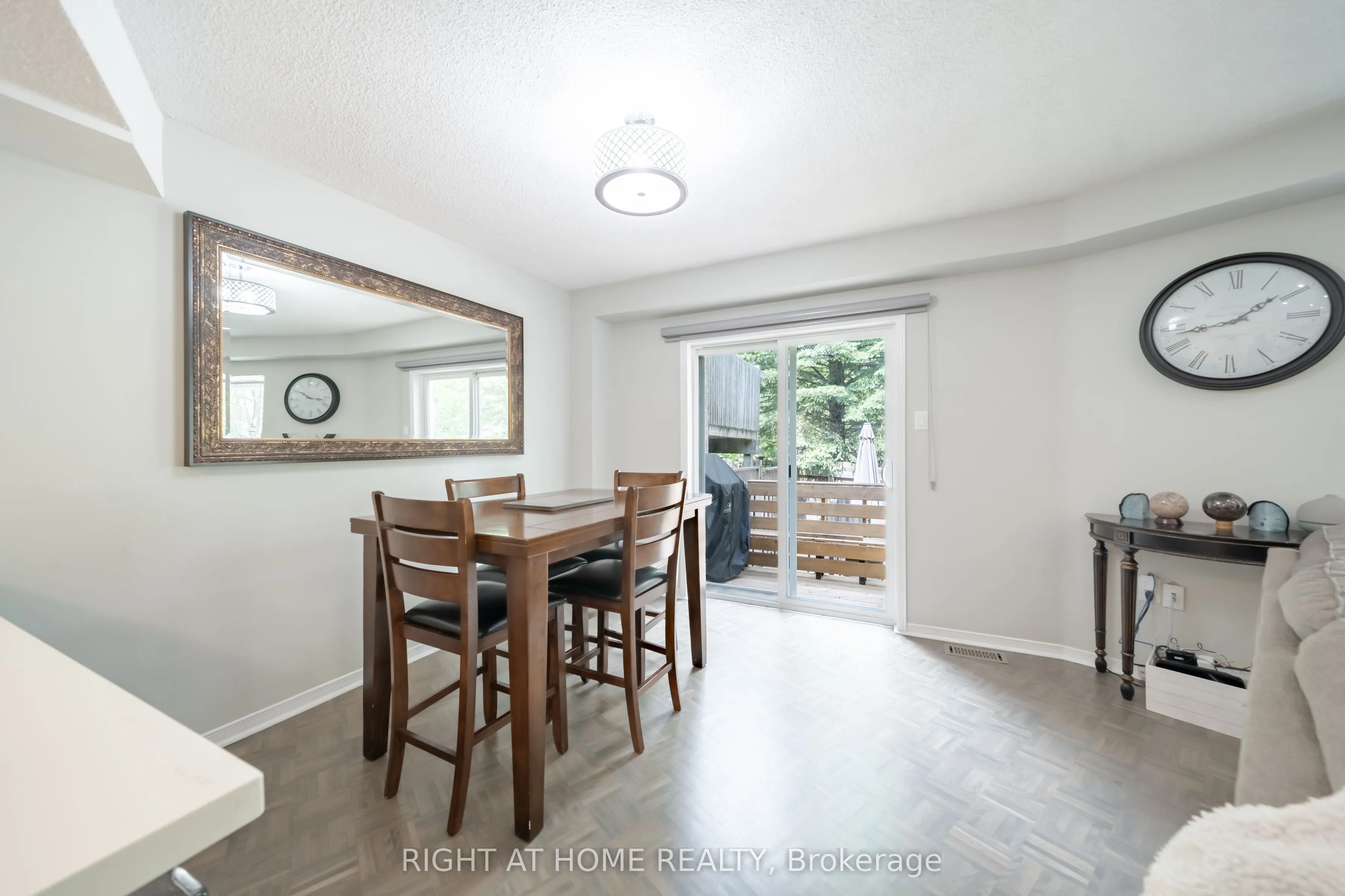 359 Riddell Court, #5