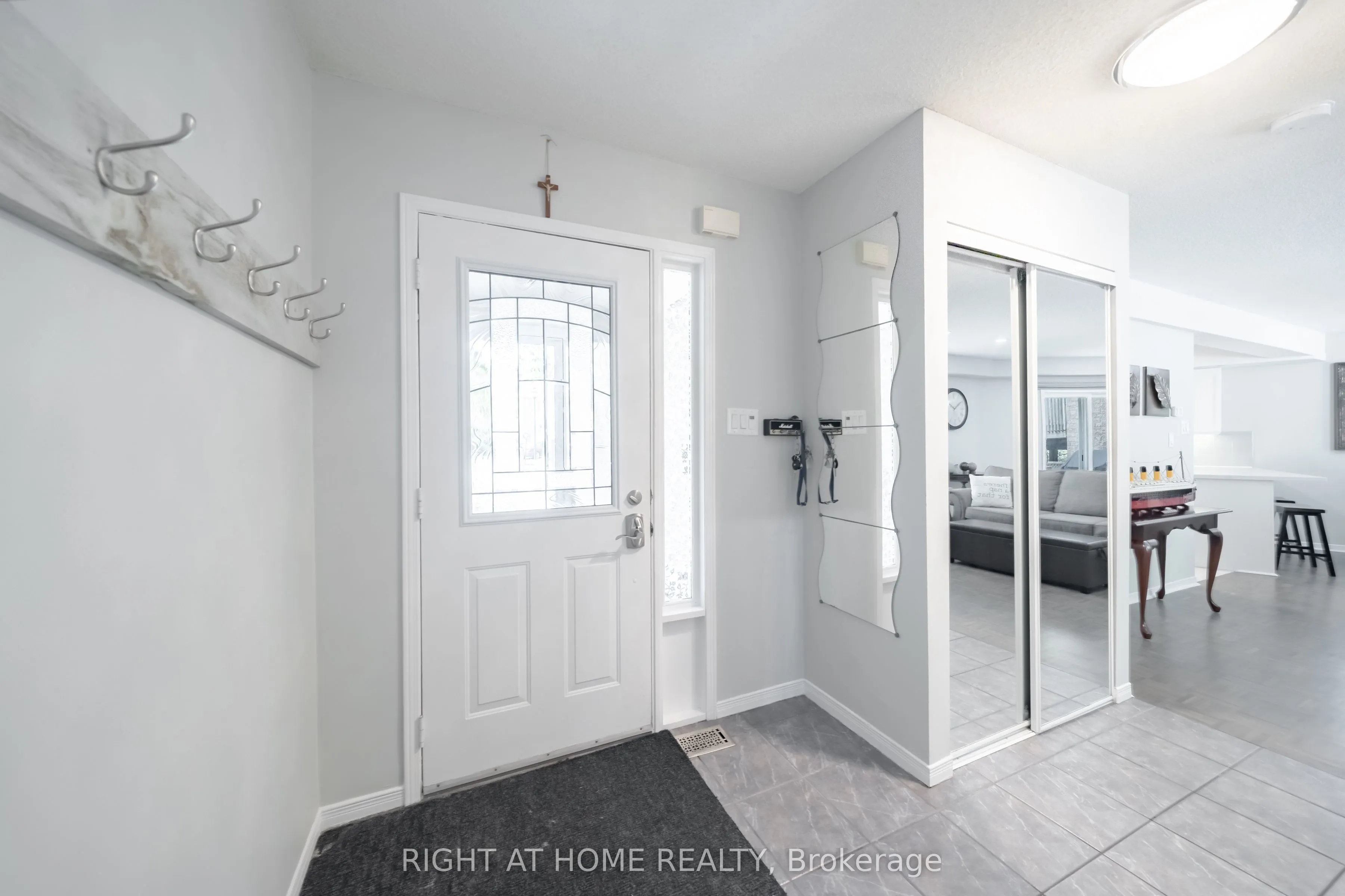 359 Riddell Court, #5
