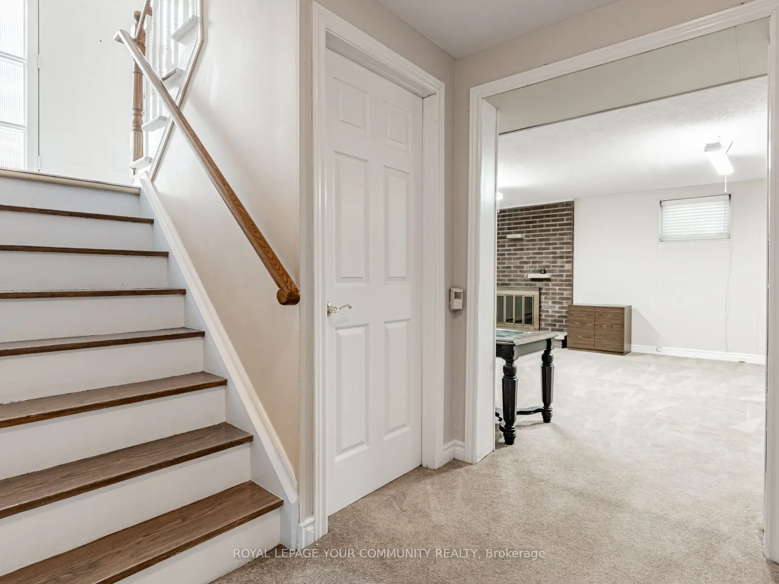 1 Thorny Brae Drive