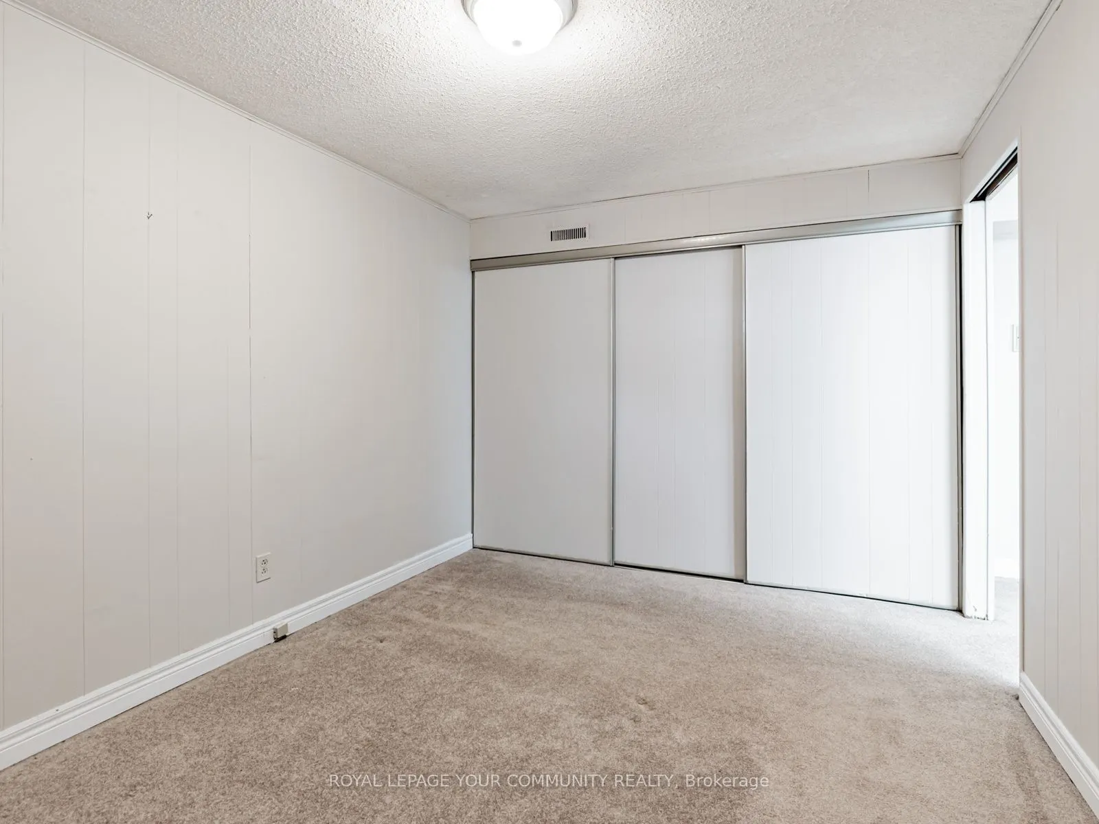 1 Thorny Brae Drive