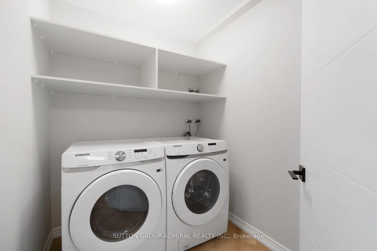 7 Townsgate Drive, #304