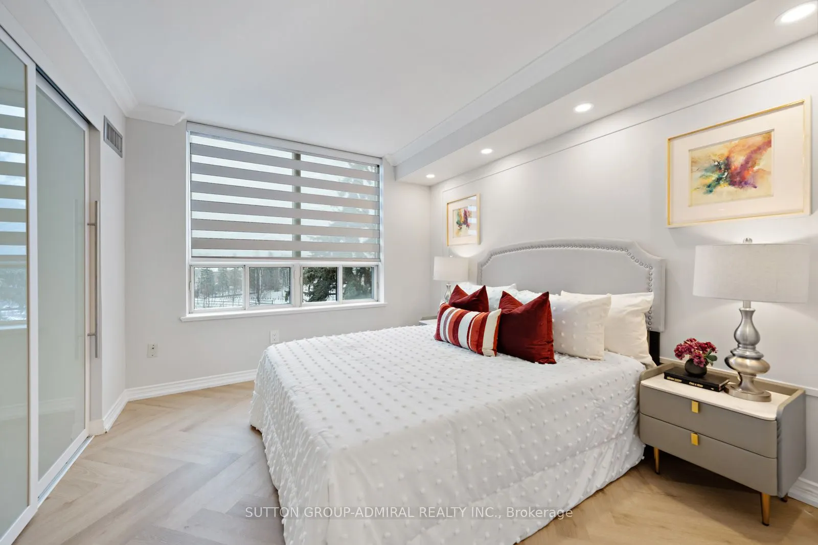 7 Townsgate Drive, #304