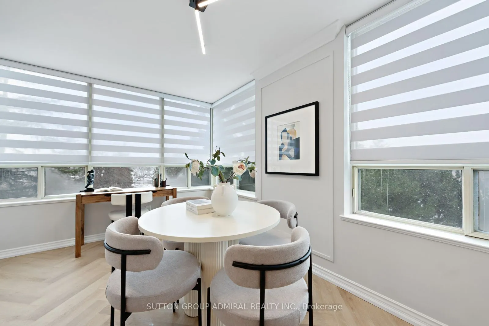 7 Townsgate Drive, #304