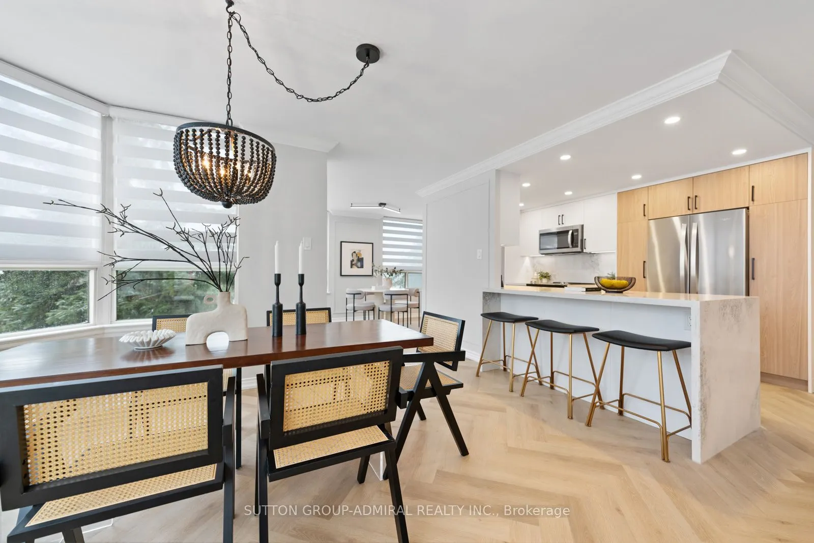 7 Townsgate Drive, #304