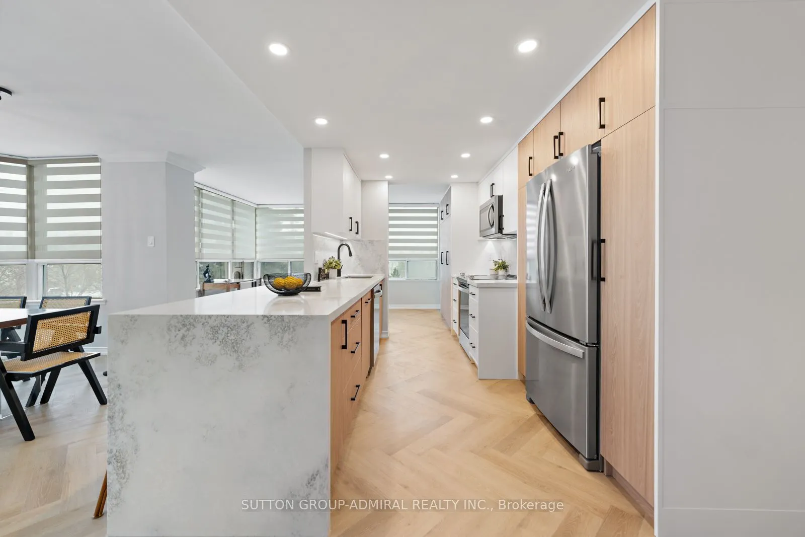7 Townsgate Drive, #304