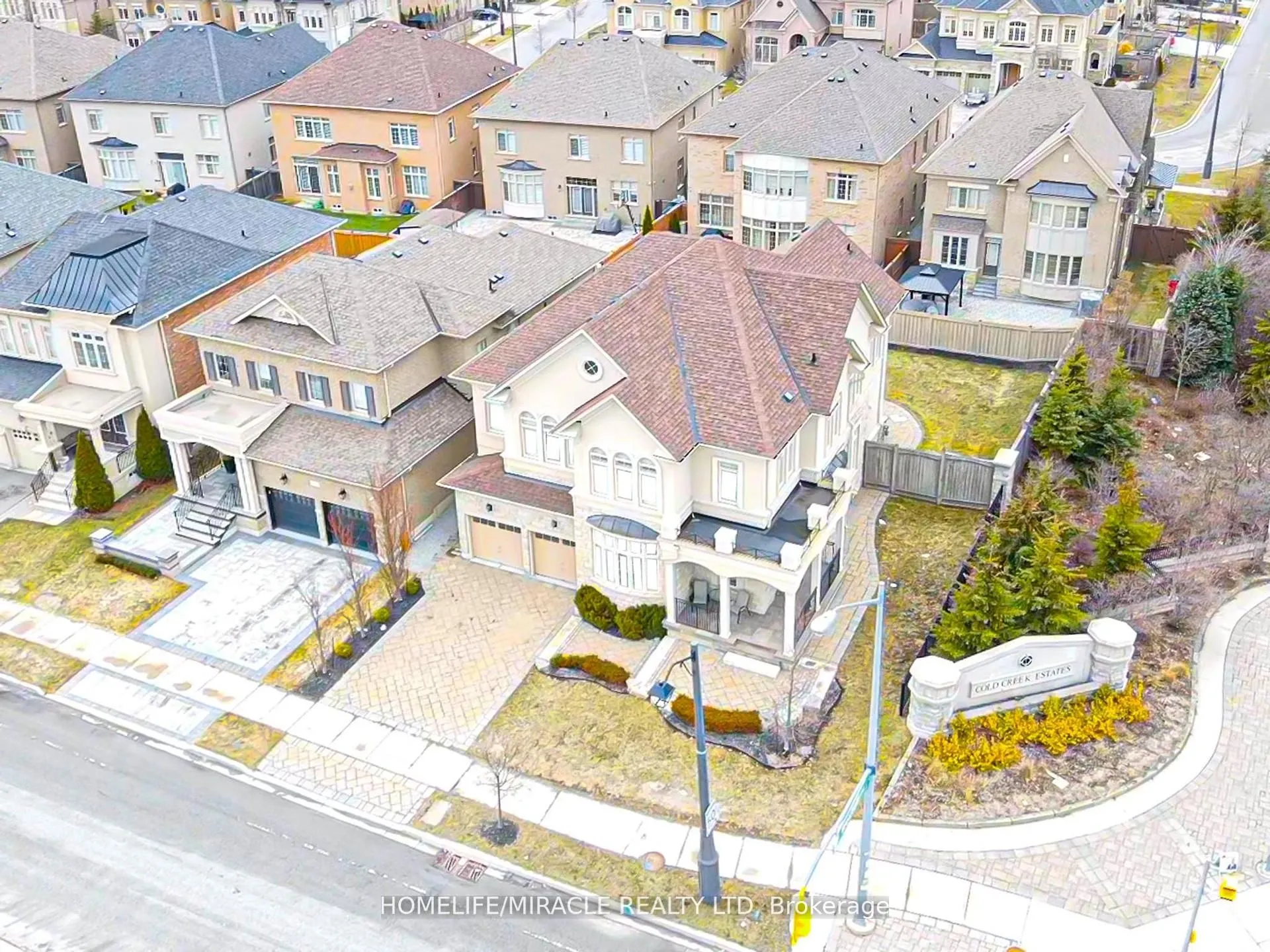 2 Stanton Avenue