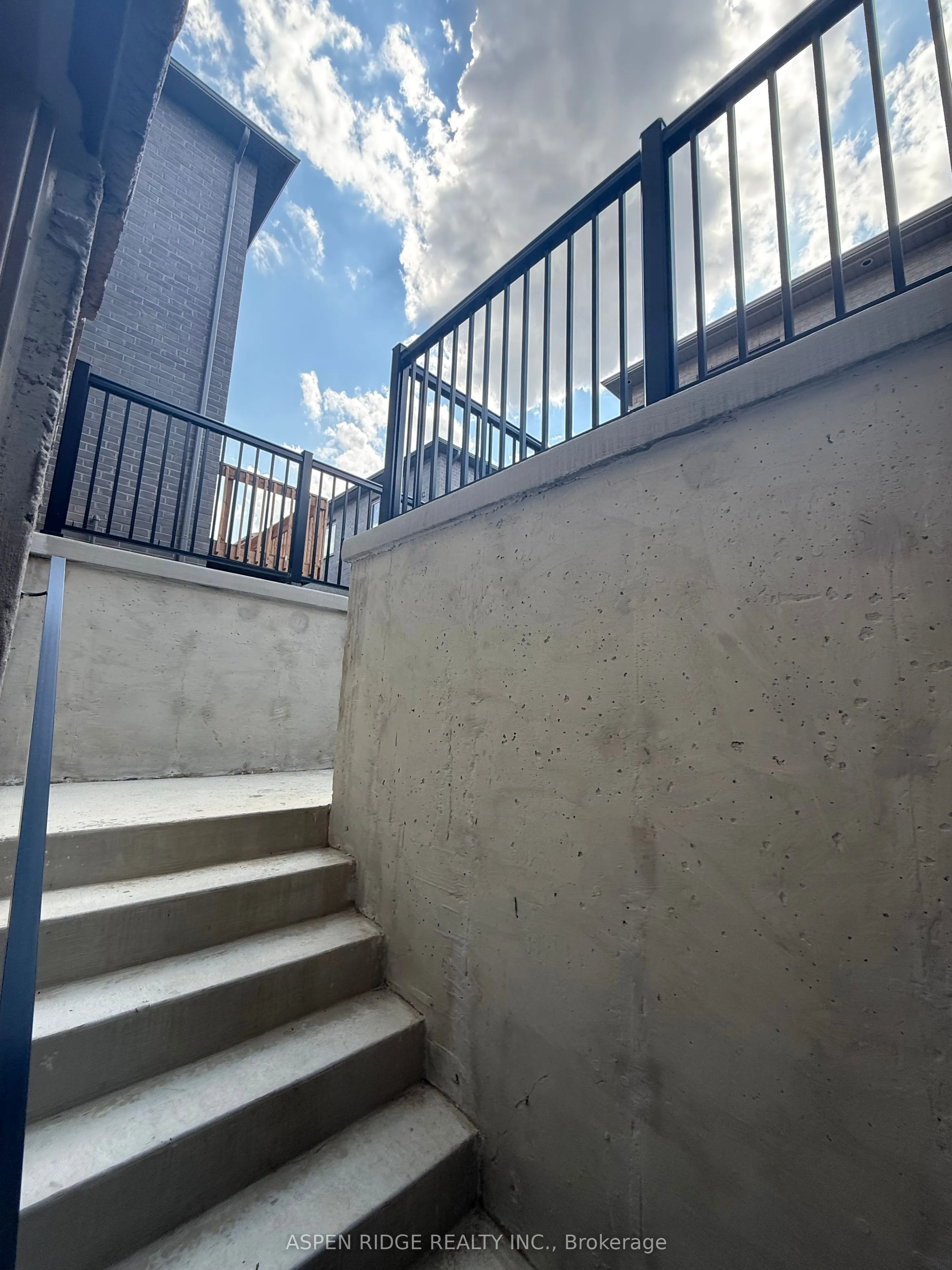 37 Rowe Street