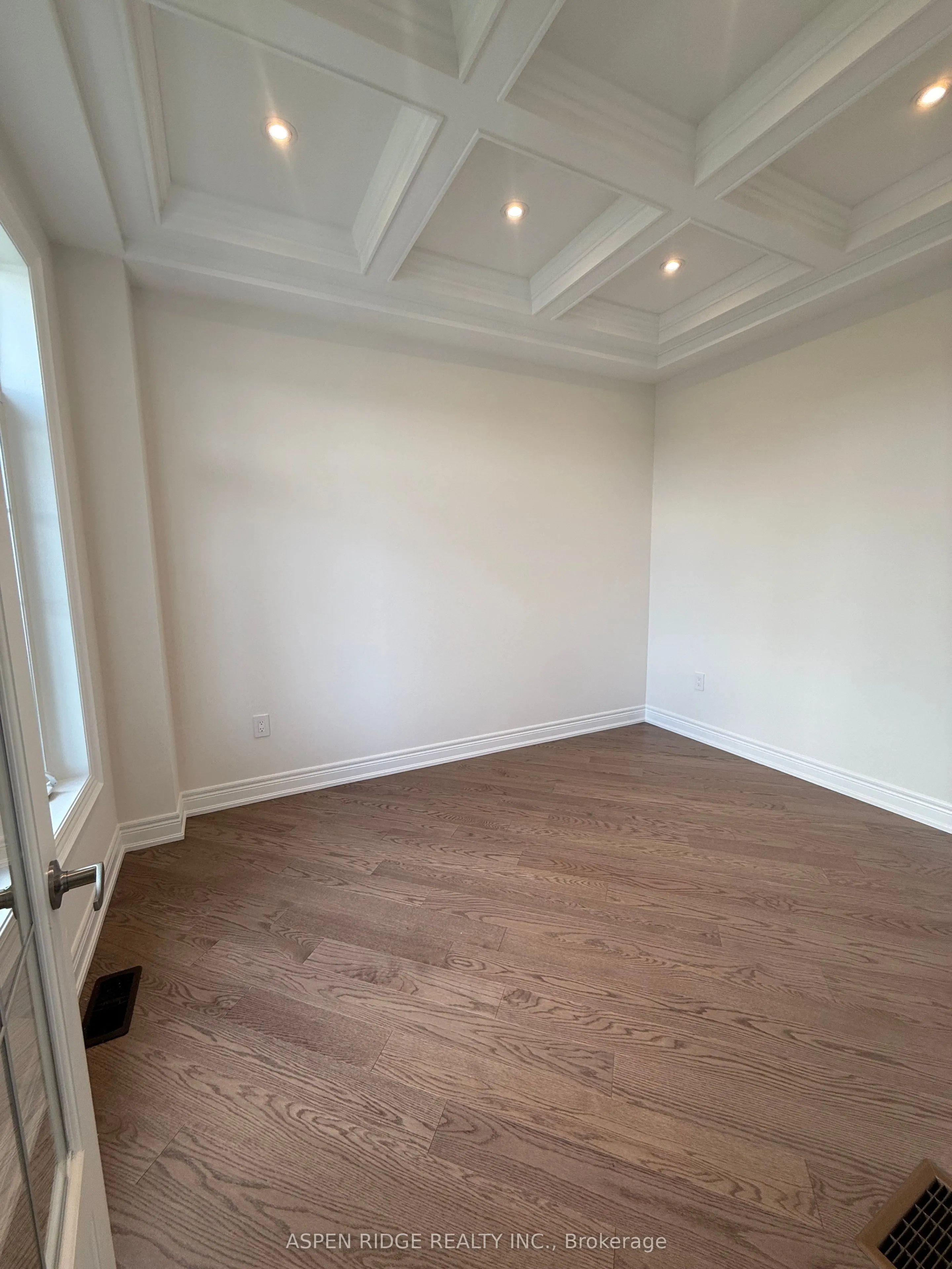 37 Rowe Street