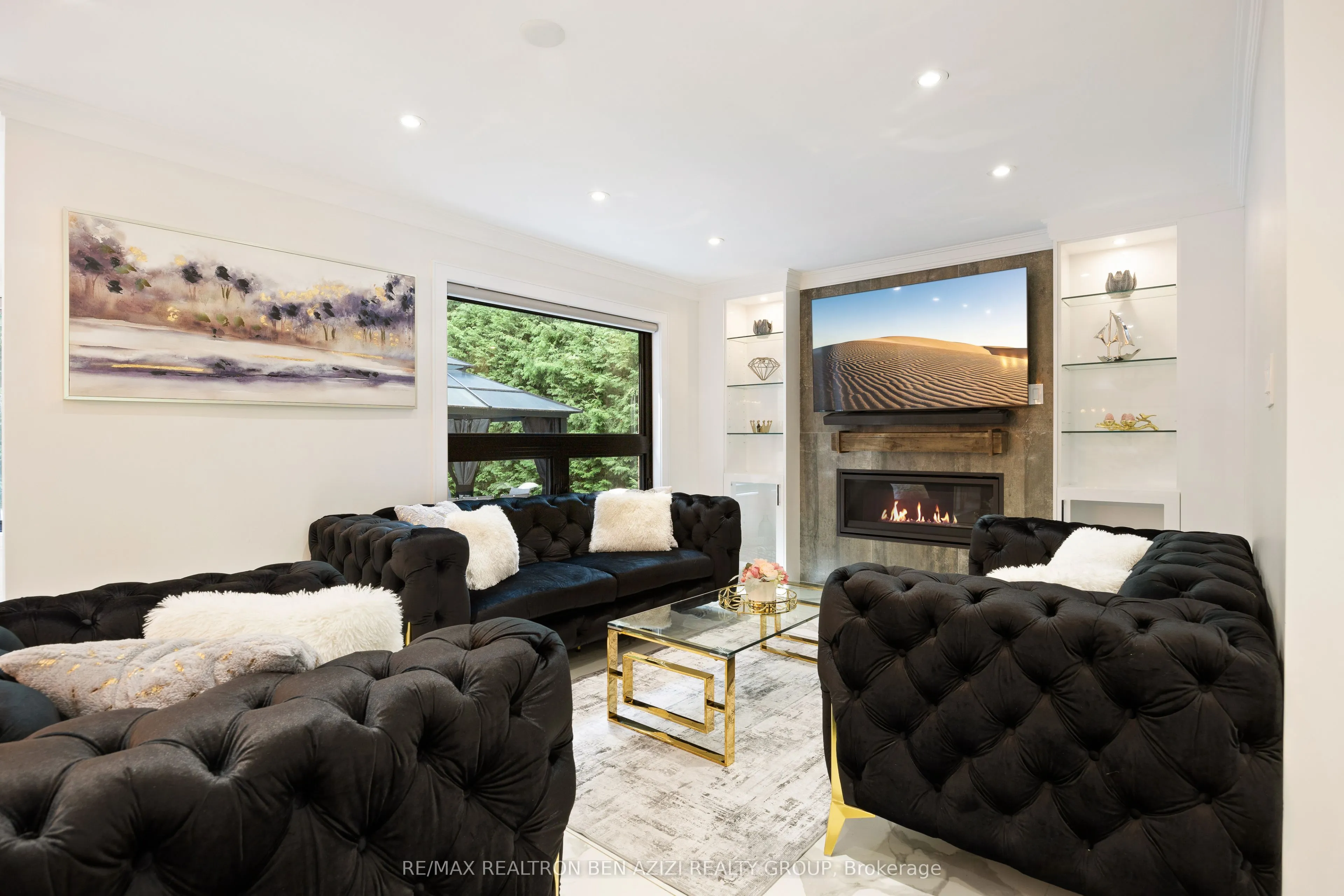 78 Charing Crescent