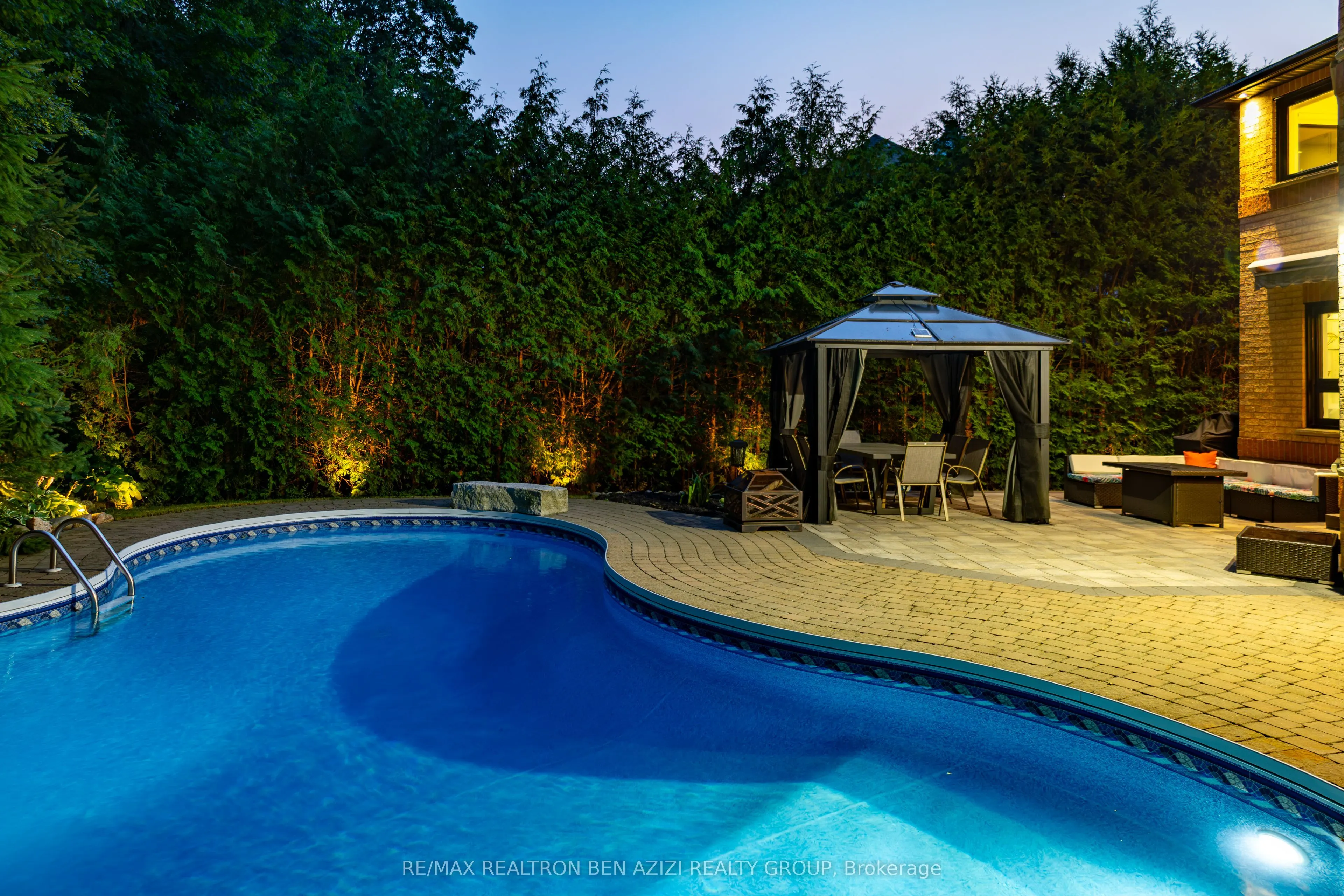 78 Charing Crescent