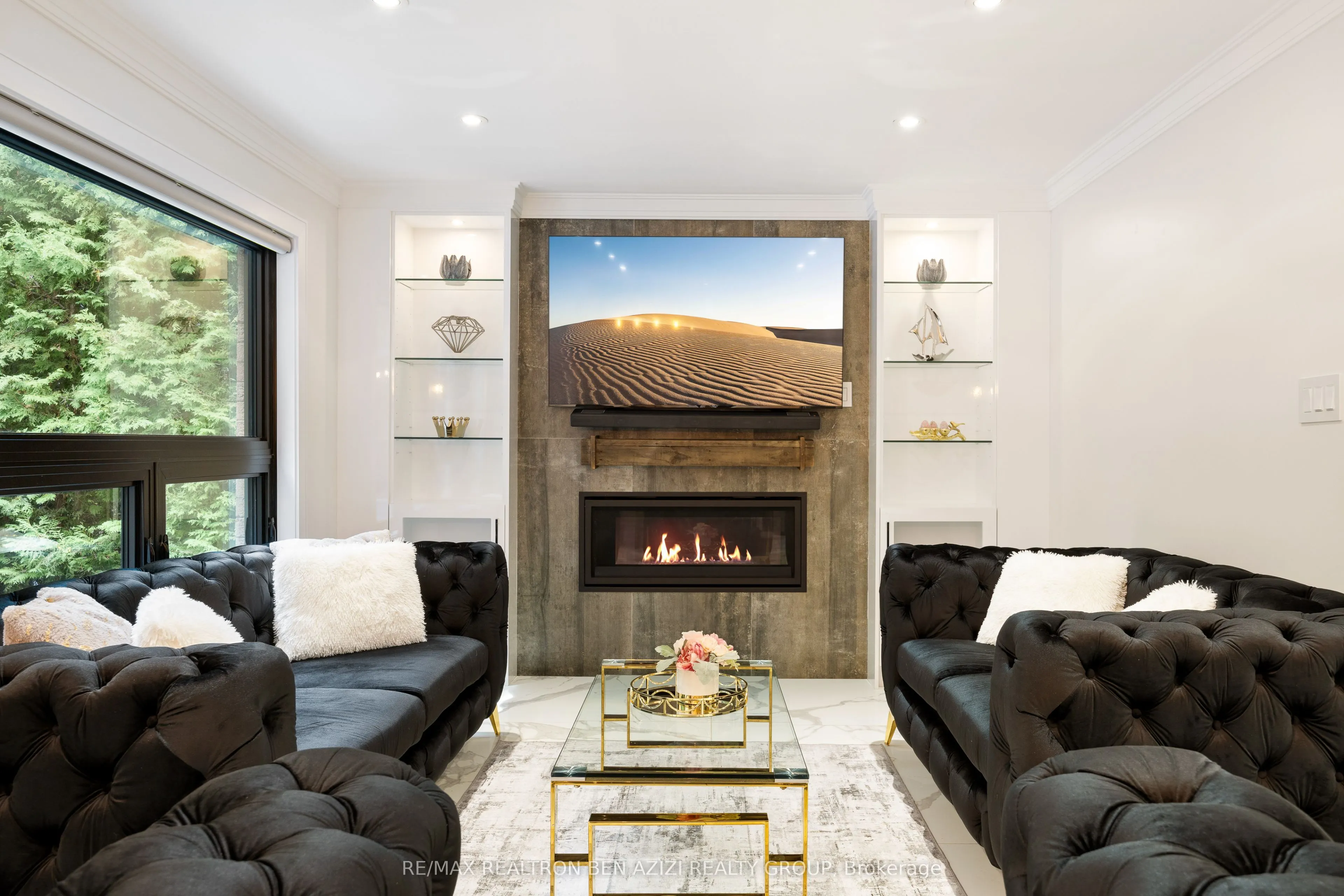 78 Charing Crescent
