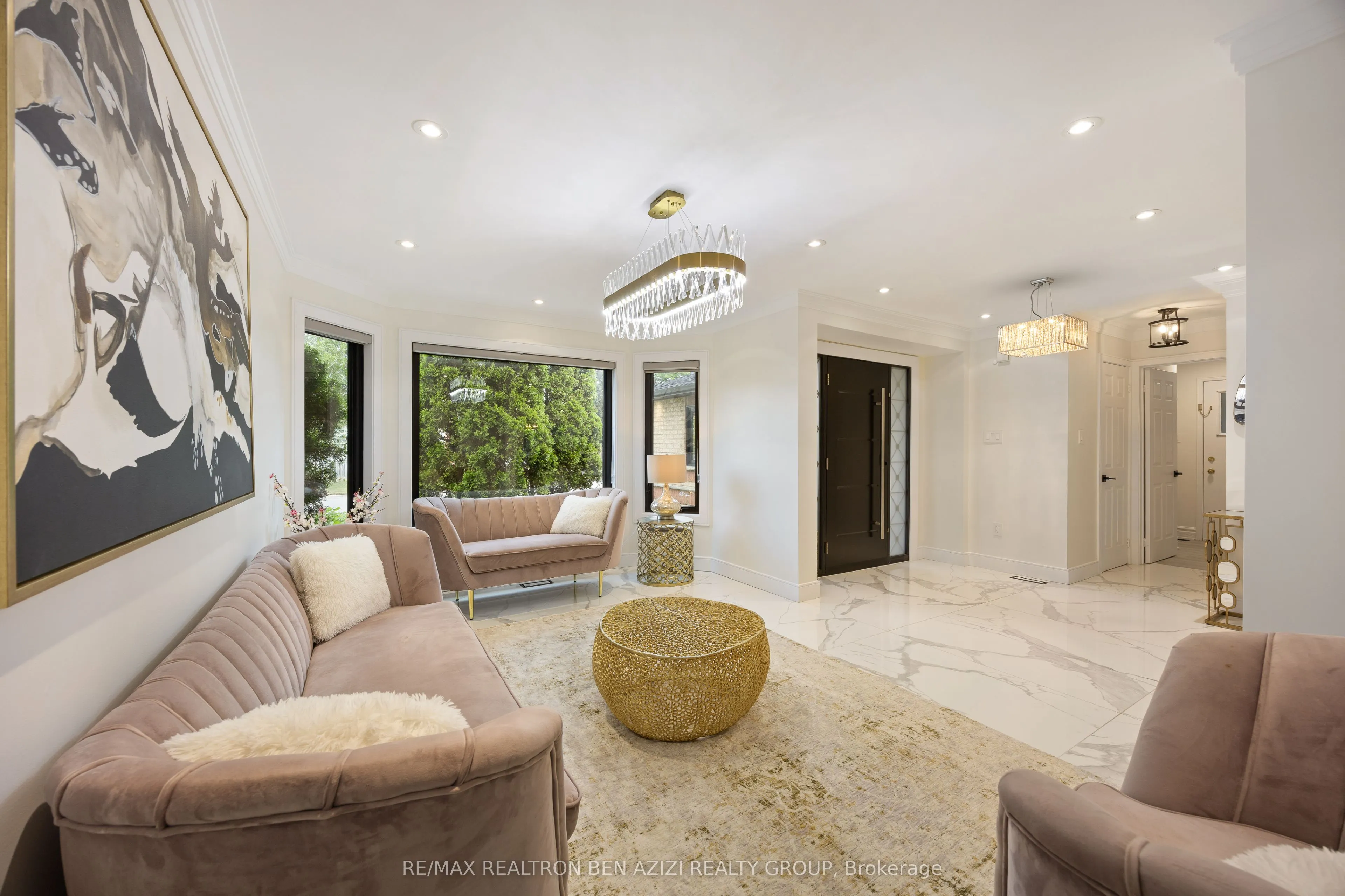 78 Charing Crescent