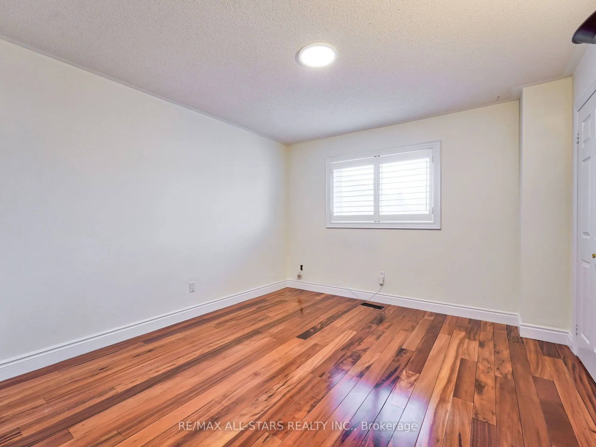 2227 Rodick Road