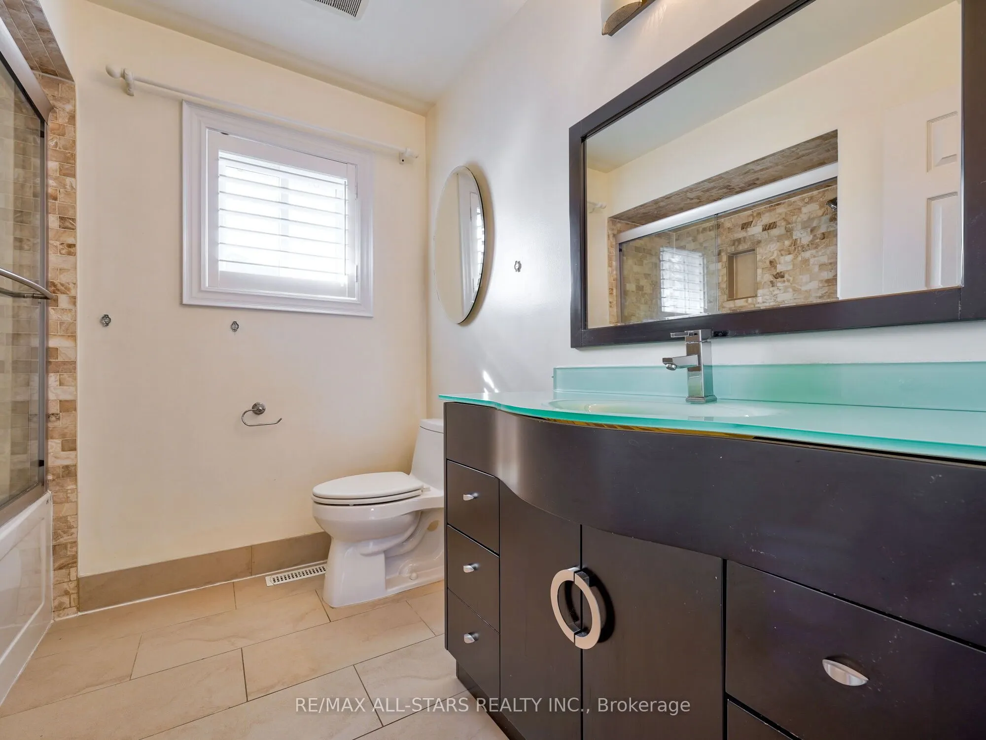 2227 Rodick Road