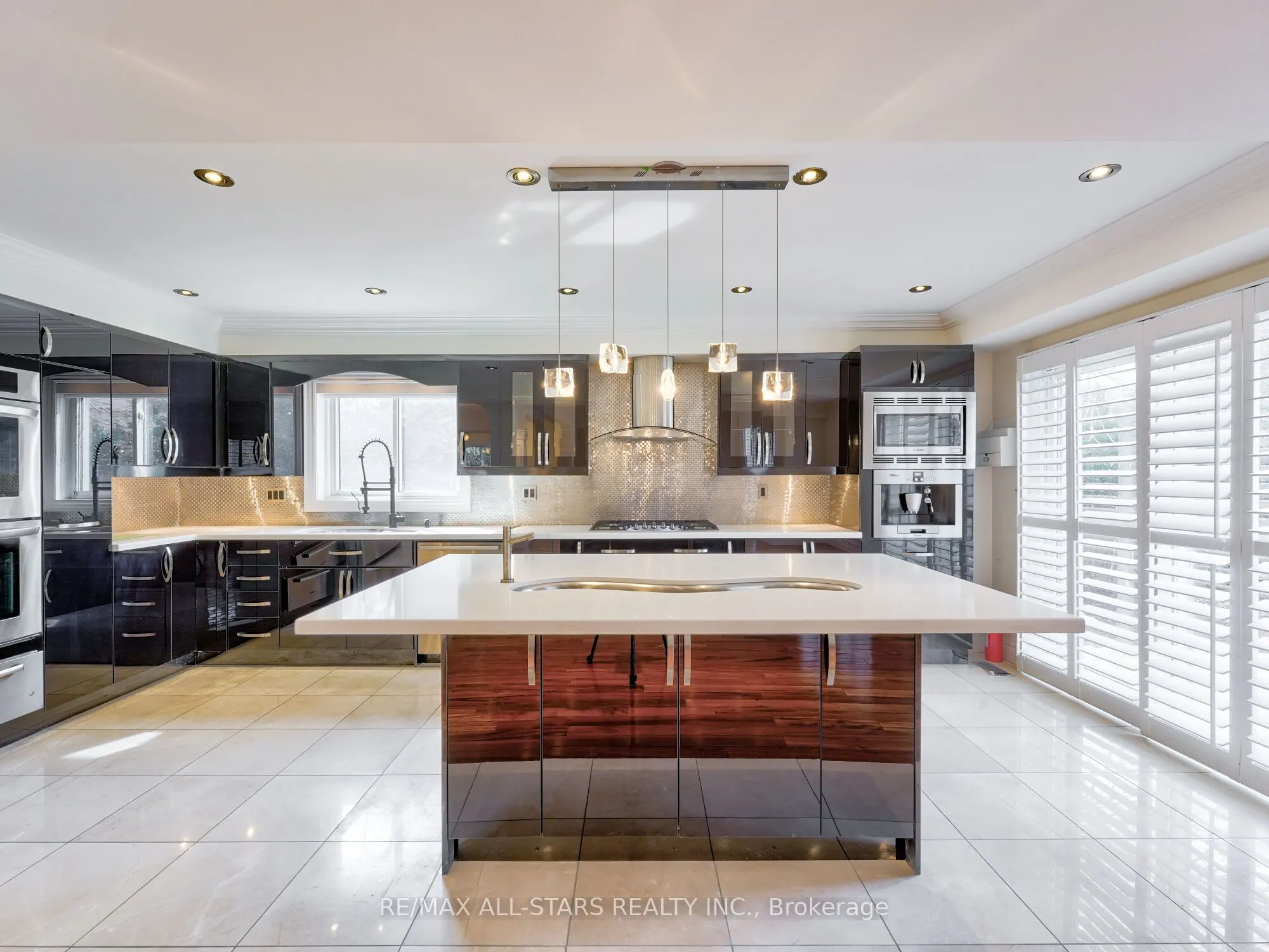 2227 Rodick Road