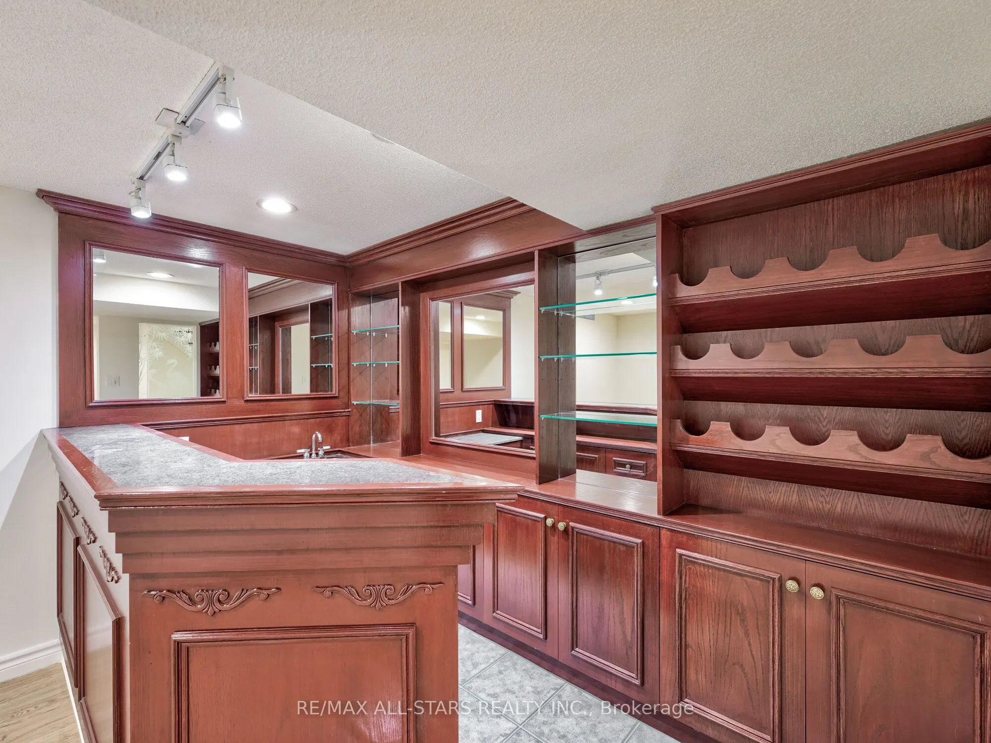 2227 Rodick Road