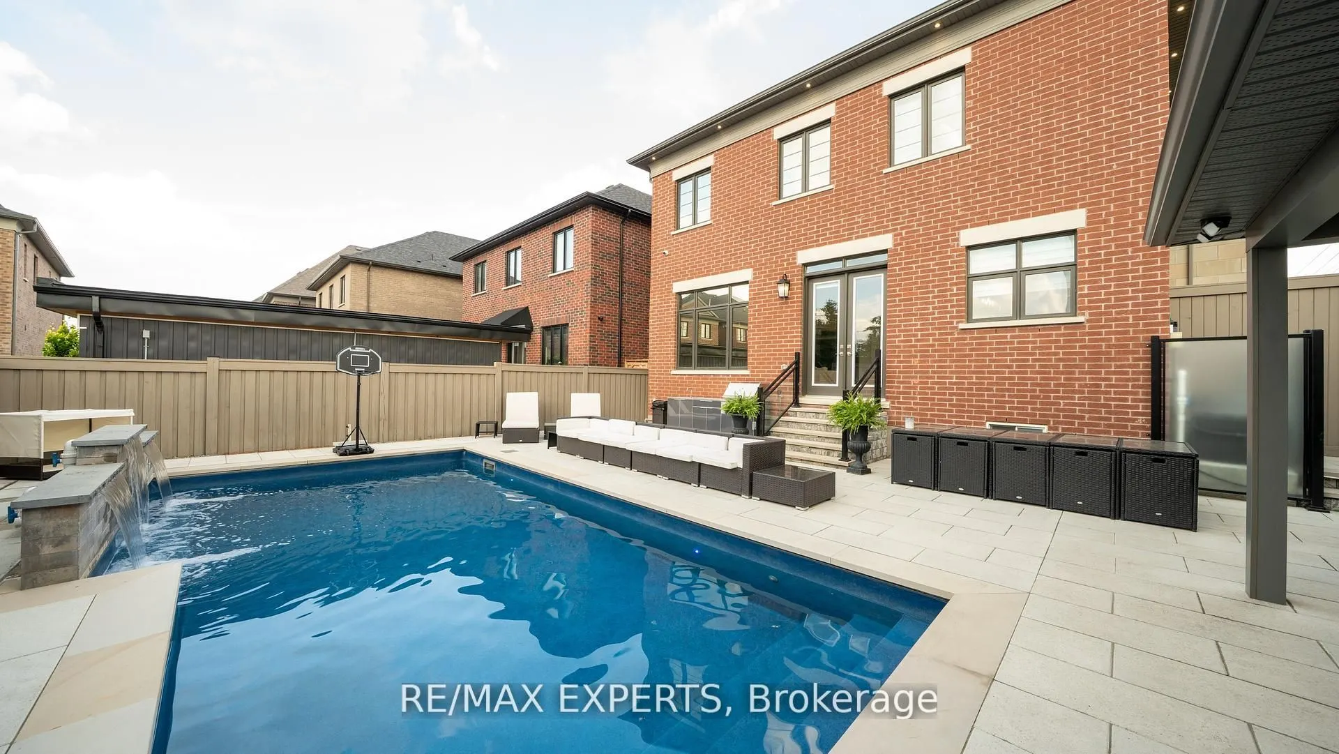 89 Rosshaven Crescent