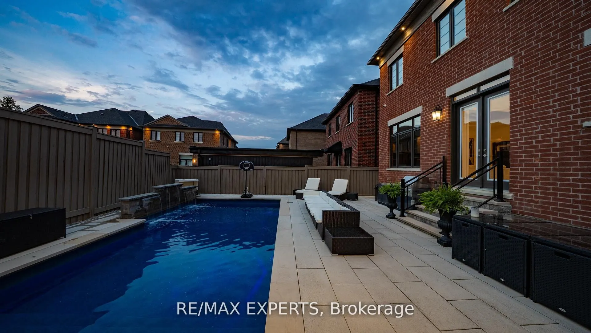 89 Rosshaven Crescent
