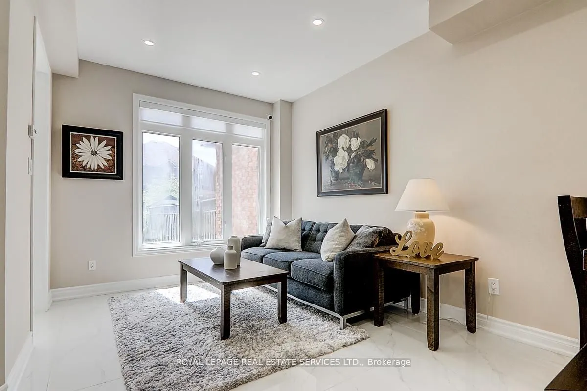 17 Venture Avenue