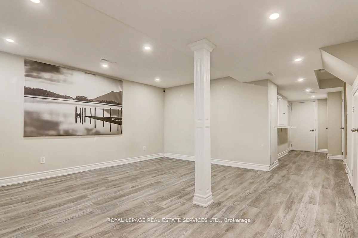 17 Venture Avenue