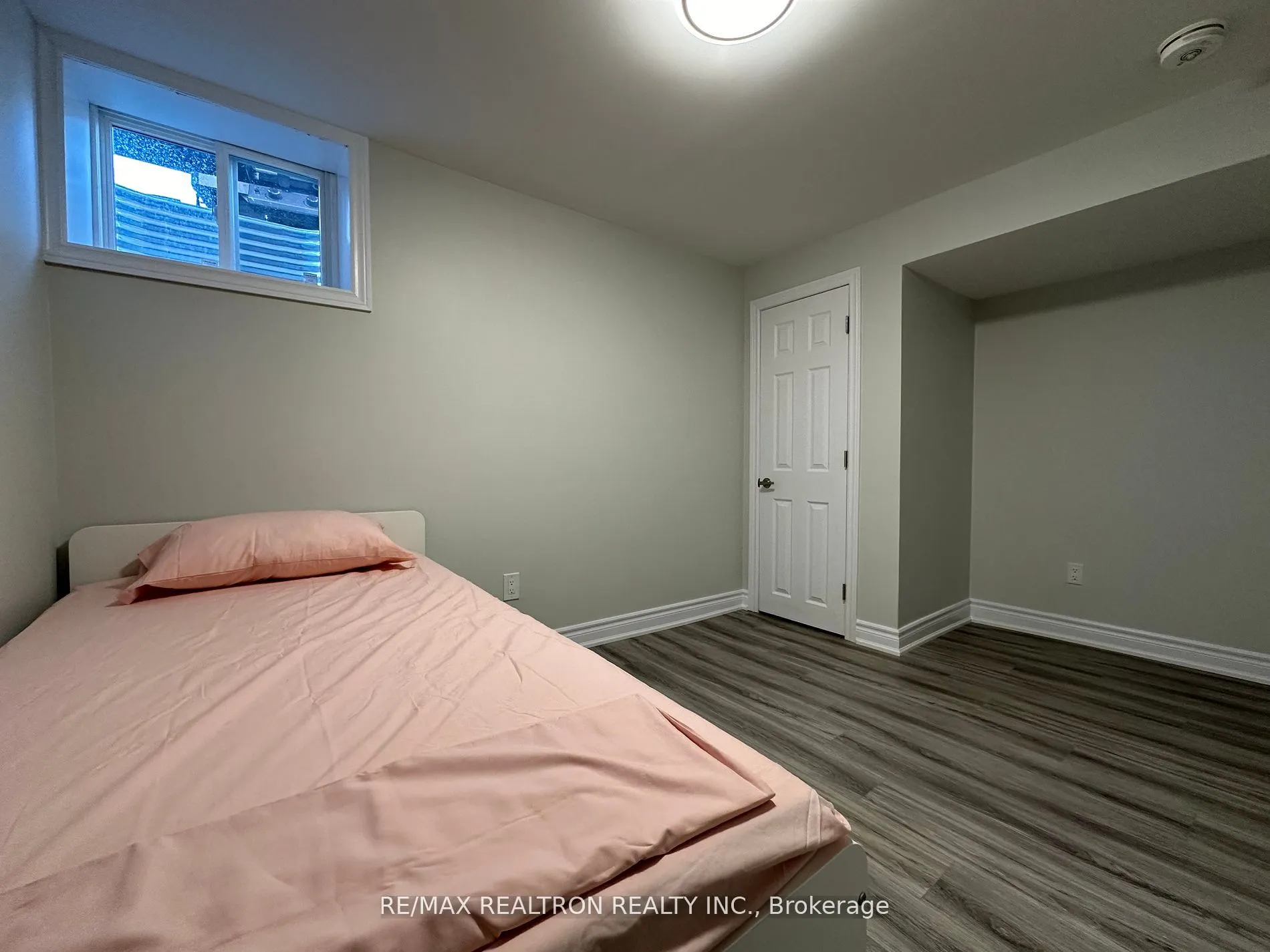 82 Laurier Avenue
